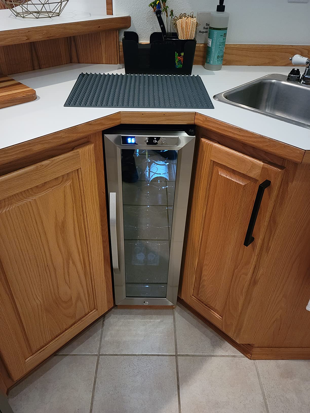 Ivation 12 Bottle Compressor Wine Cooler Refrigerator w/Lock | Large Freestanding Wine Cellar Fridge For Red, White, Champagne or Sparkling Wine | 41f-64f Digital Temperature Control Stainless Steel customer photo 1