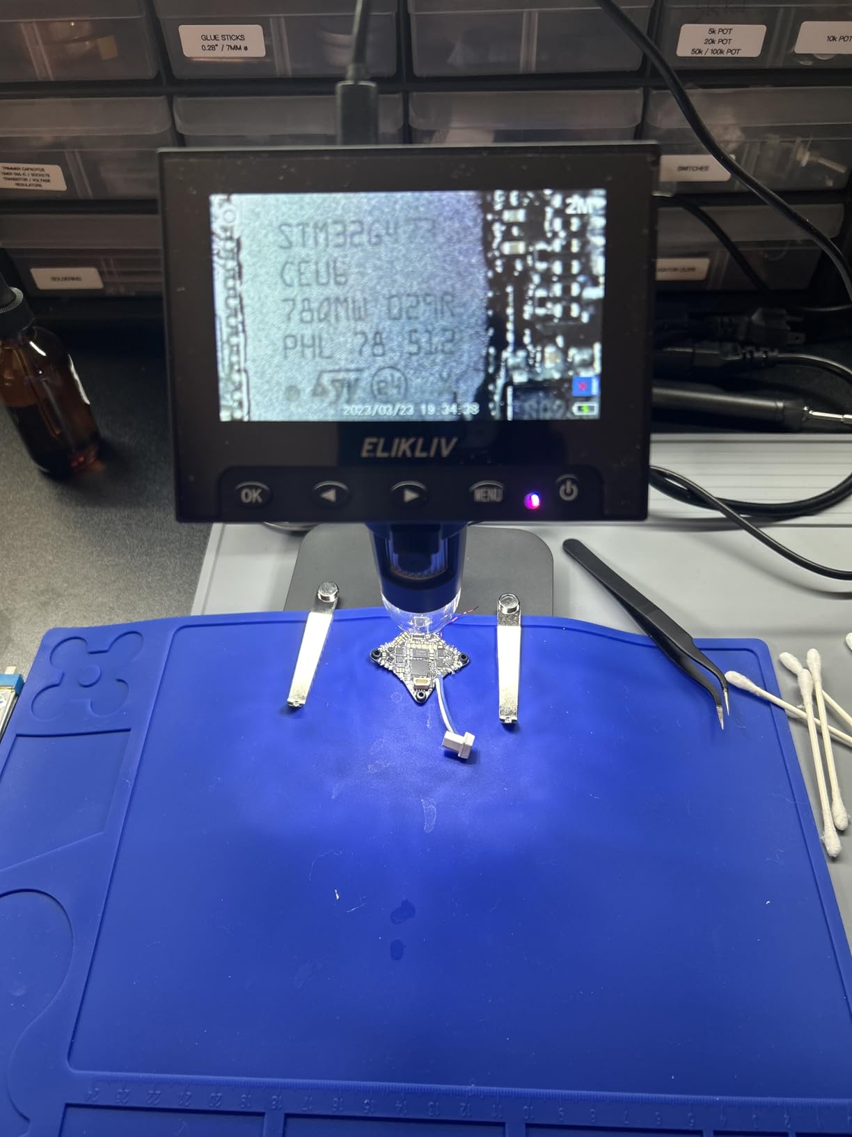 YIHUA 959D-Digital Hot Air Rework Station, High Power with 3 Memories, Airflow Efficiency, °F /°C Display, Accurate Temp.(212°F~932°F), Brushed Aluminum Panel & Safety Features customer photo 1