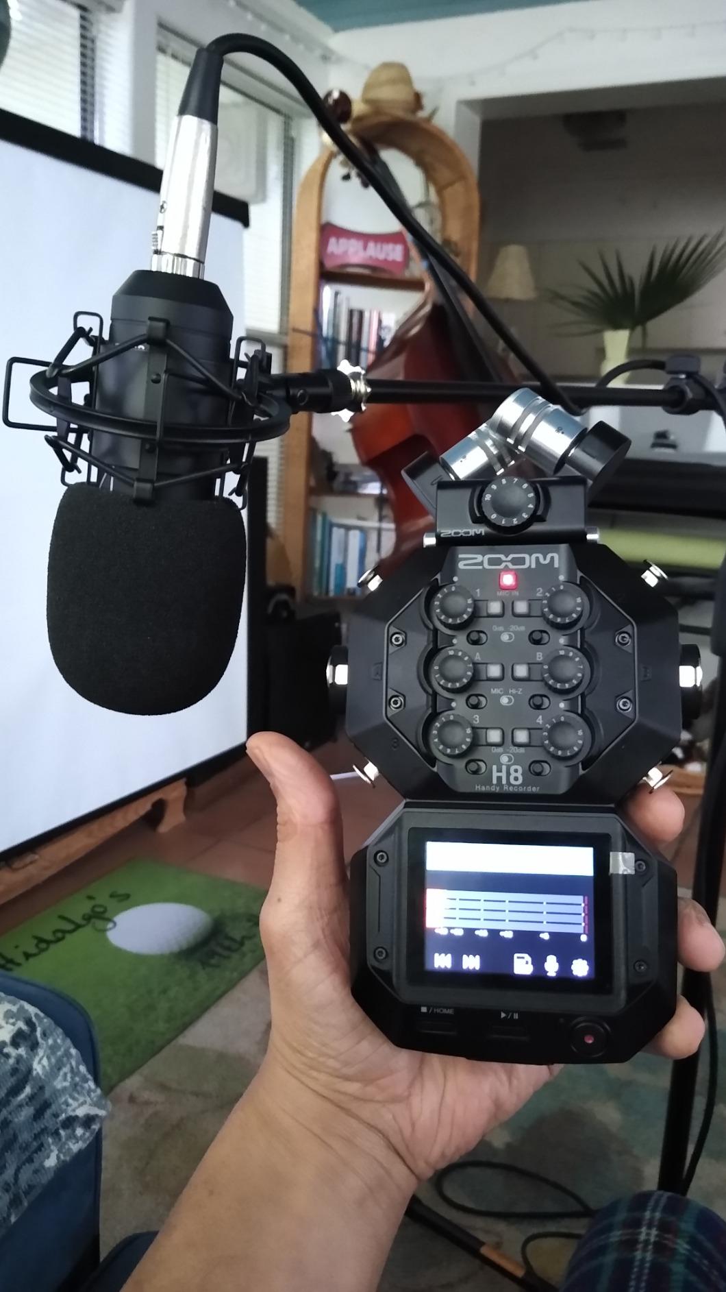 Zoom H8 Handheld Recorder for Musicians, Filmmakers & Podcasters with Stereo Microphones, 6 Inputs, 12 Tracks, Touchscreen, USB Audio Interface, Battery Powered customer photo 1