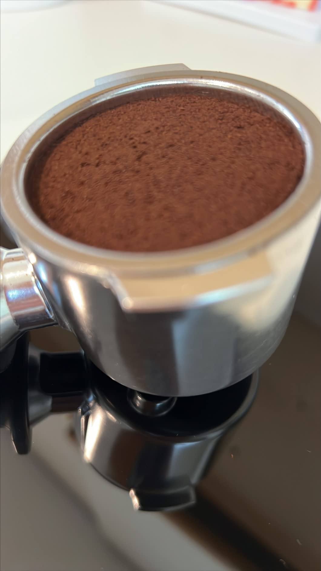 De'Longhi Stilosa Manual Espresso Machine, Compact Coffee Maker, 15 Bar Pump Pressure, Manual Milk Frother Steam Wand for Authentic Single & Double Espresso, Lattes & Cappuccinos, Tamper Included customer photo 2