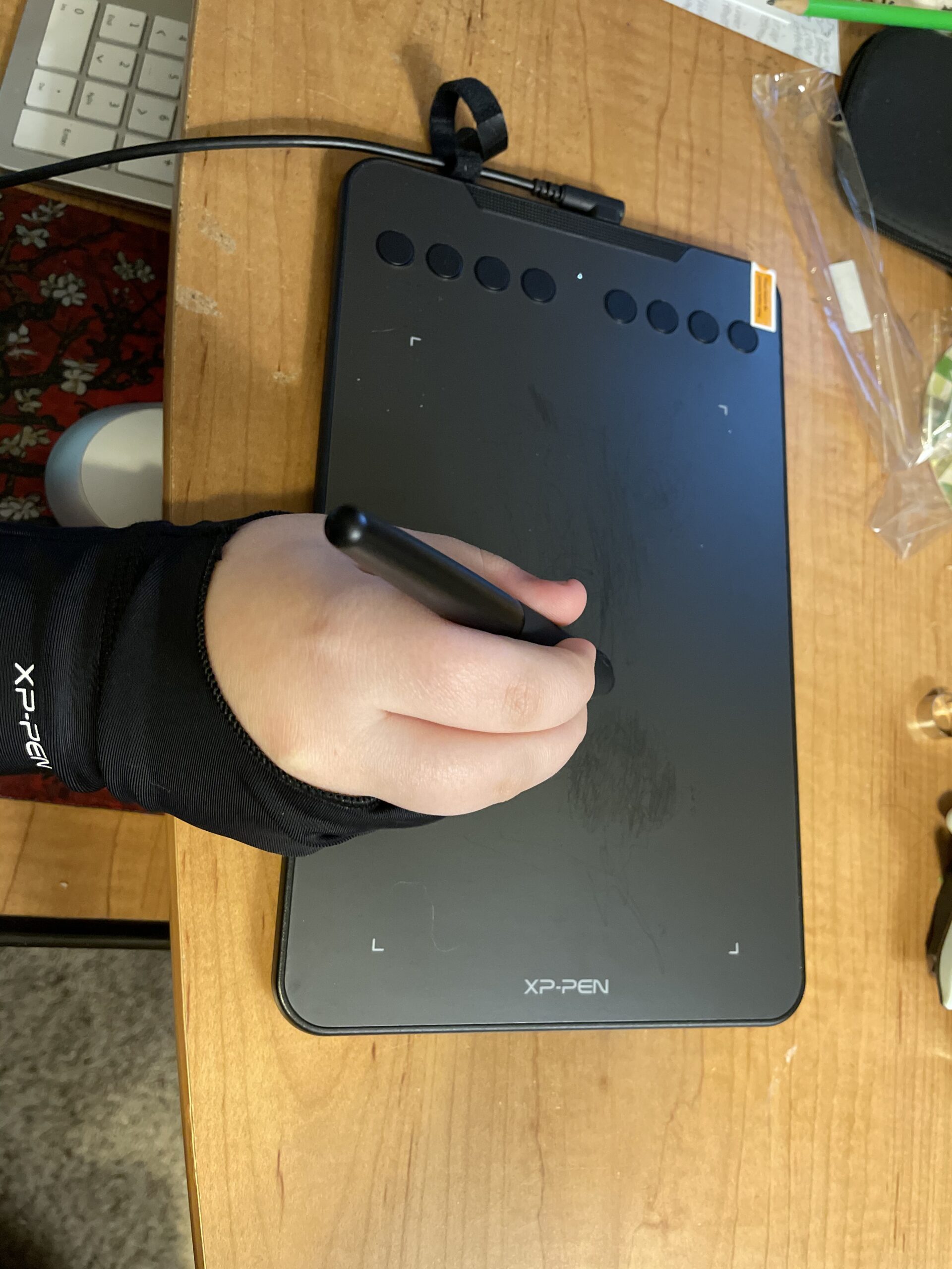 Updated Deco Mini7 V2 Drawing Tablet-16384 Levels of Pressure Battery-Free Stylus, 7 x 4 OSU Drawing Pad, 8 Hotkeys for Digital Art, Teaching, Gaming Graphic Tablet for Chrome, PC, Mac, Android customer photo 2