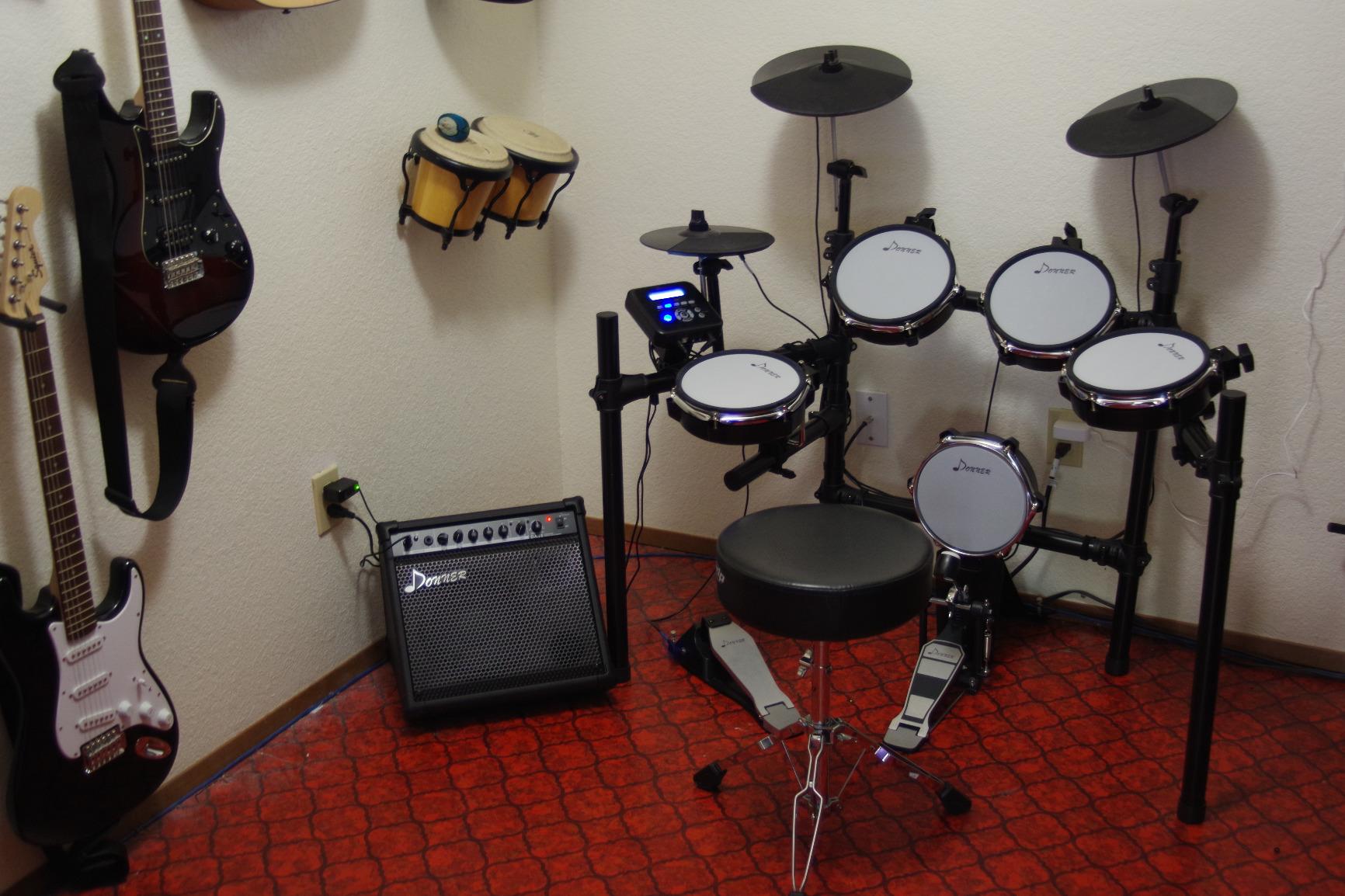 Donner 35-Watt Electronic Drum Amplifier DA-35, 2x8 Speakers, 2-Channel, 3-Band EQ, DI Out, Wireless Audio, Compatible with Electronic Drum & Keyboard customer photo 1