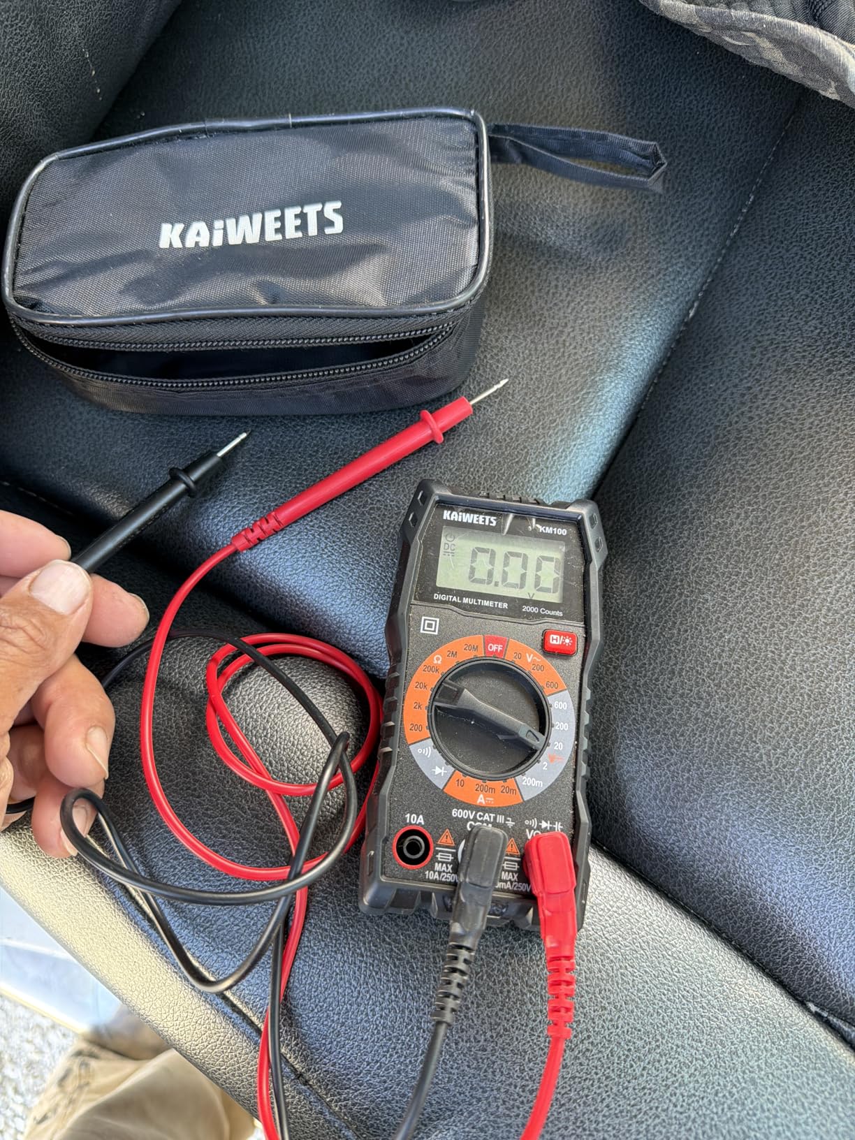 KAIWEETS Digital Multimeter with Case, DC AC Voltmeter, Ohm Volt Amp Test Meter and Continuity Test Diode Voltage Tester for Household Outlet, Automotive Battery Test (Anti-Burn with Double Fuses) customer photo 1