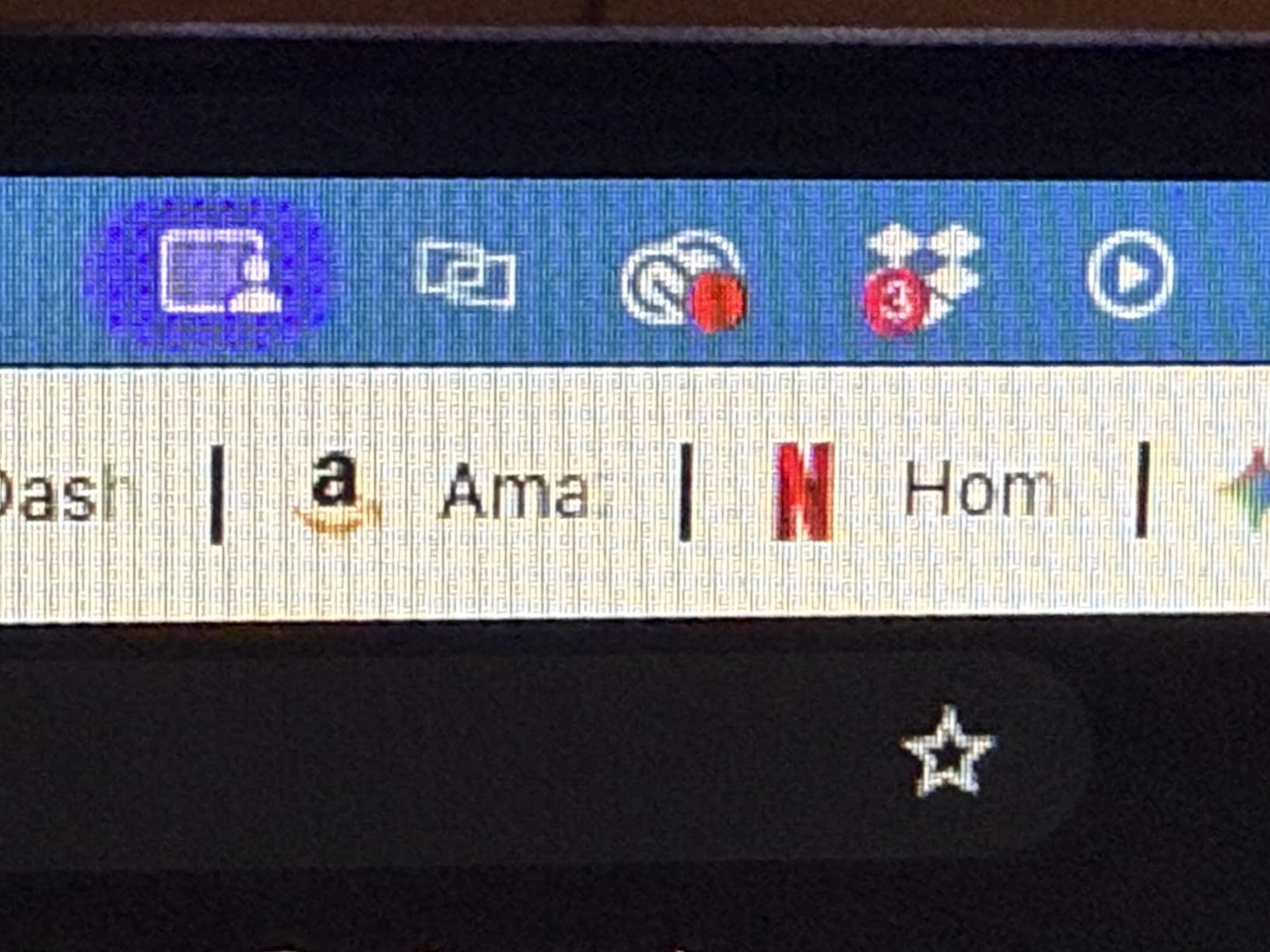 Plugable USB C Triple Display Docking Station | 100W PD, 3x HDMI (1x 4K 30Hz, 2x 1080p 60Hz), 6x USB 5Gbps Ports | Windows, macOS, ChromeOS Compatible - Enhance Productivity with Multi-Monitor Support customer photo 1