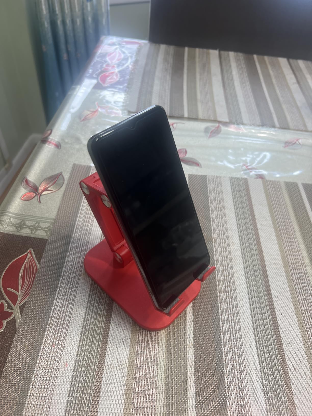 OCYCLONE Phone Stand, Adjustable Height and Angle Foldable Cell Phone Stand Holder for Desk, Taller iPhone Stand Compatible with 4.7