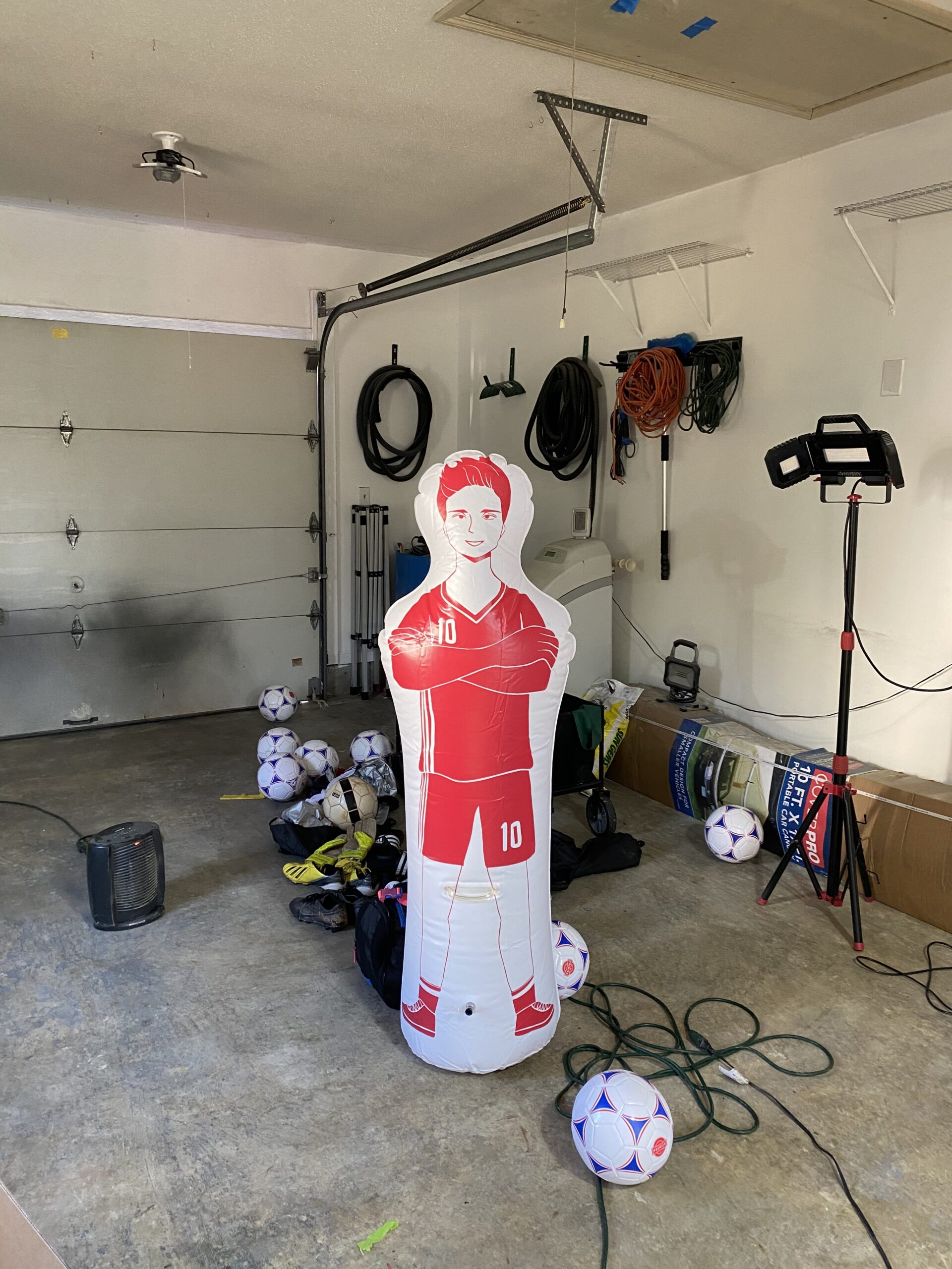 Inflatable Soccer Dummy Goalkeeper Air Mannequin Free Kick Wall Goalkeeper Defender Training customer photo 1