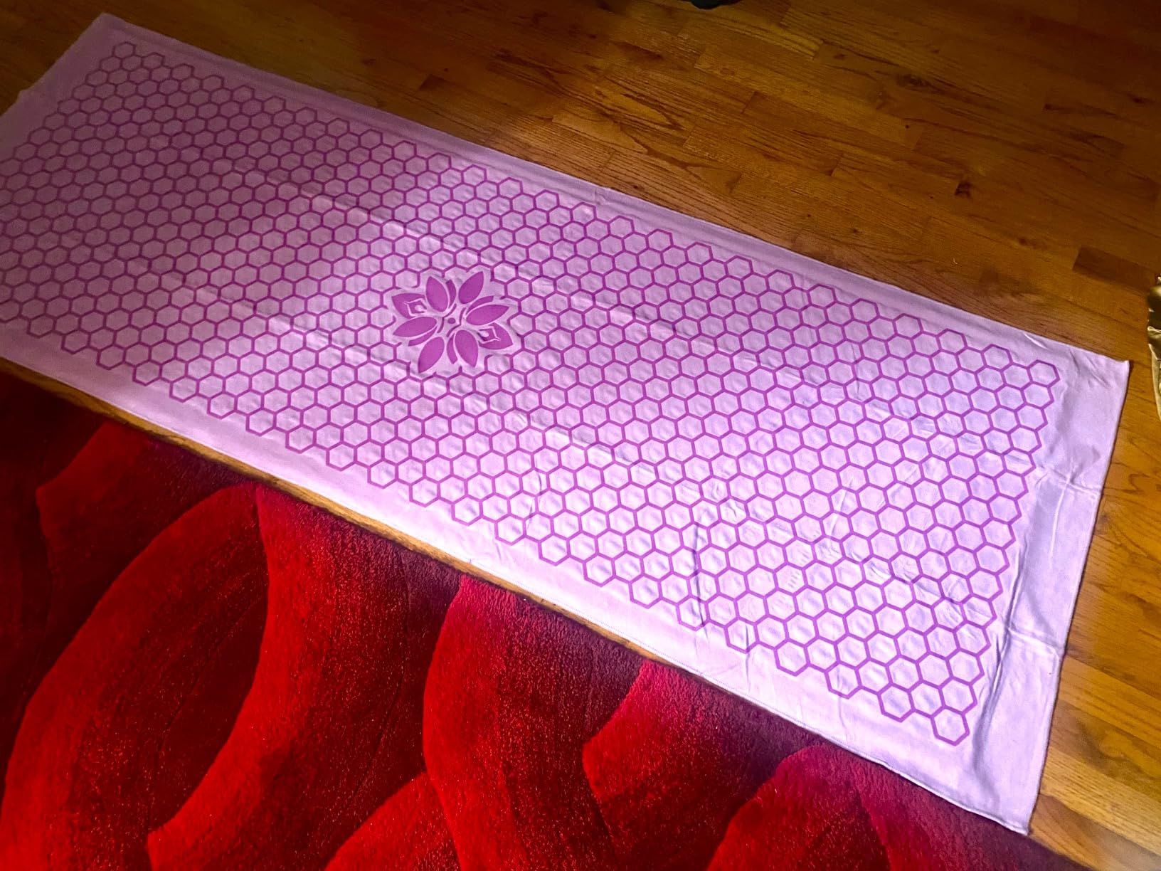 Clever Yoga Hot Yoga Mat Towel - Non-Slip Grip for Hot Yoga, Sweat Absorbent, Honeycomb Silicone Grip, Stays Flat - Ideal for Pilates, Travel, Washable & Lightweight - Dark Blue customer photo 2
