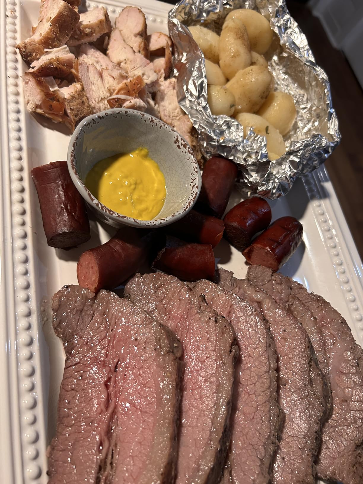 Masterbuilt 30-inch Digital Electric Vertical BBQ Smoker with Leg Kit, Side Wood Chip Loader and 710 Cooking Square Inches in Black, Model MB20070421 customer photo 2