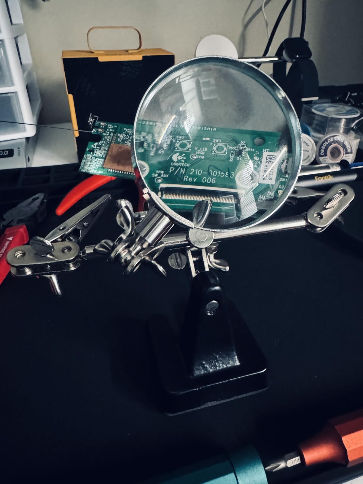 Weller Helping Hands with 4 Magnetic Arms | WLACCHHM-02 customer photo 2