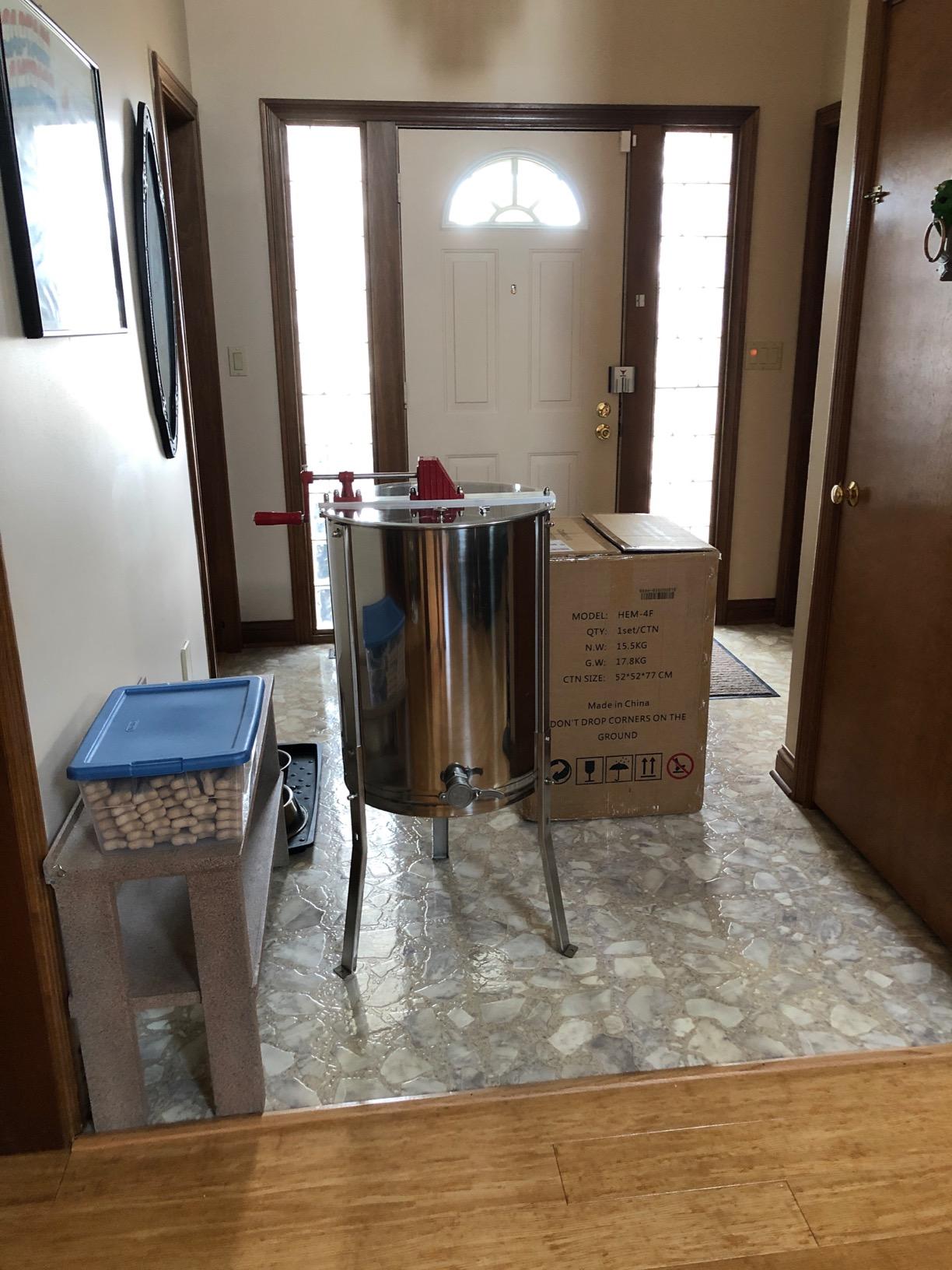 VINGLI 3 Frames Manual Honey Extractor Separator, Food Grade Stainless Steel Honeycomb Spinner Drum Crank By Hand With Adjustable Height Stands, Beekeeping Pro Extraction Apiary Centrifuge Equipment customer photo 2