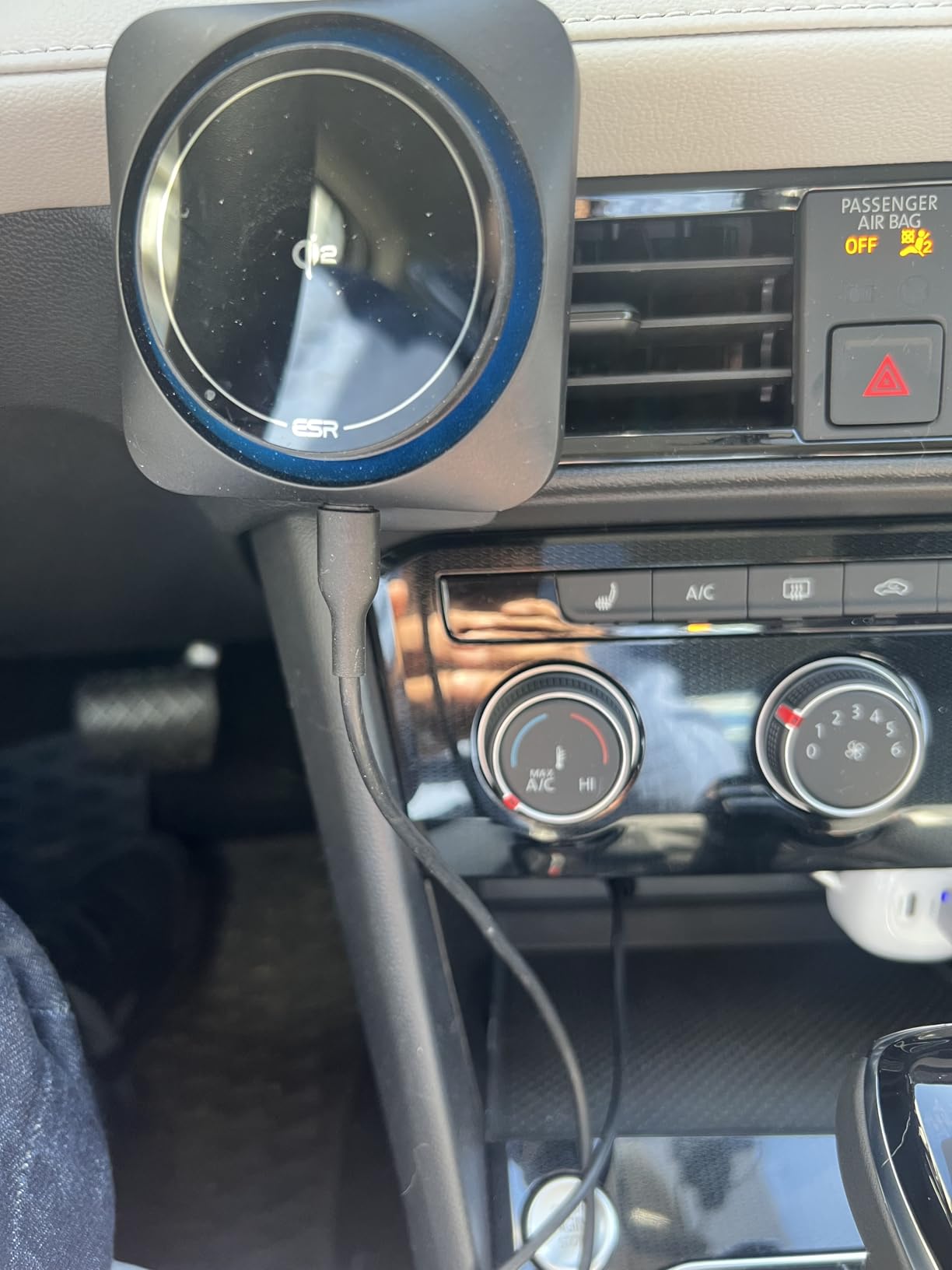 ESR for MagSafe Car Mount Charger, 15W Magnetic Wireless Car Charger, for MagSafe Car Charging, Air Vent Dashboard Phone Holder Mount for iPhone Air 17 Pro Max 16 15 14 13 12, Galaxy S25, Fast Charging customer photo 2