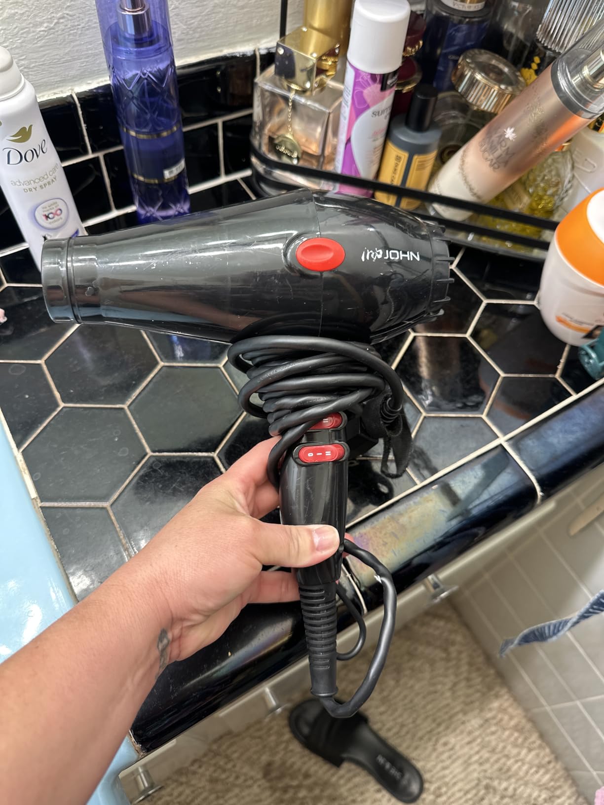 JOHN Professional Hair Blow Dryer, Fast Drying Powerful 2200W, Ionic for No Damage to Hair, Blast Turbo 6900, Black customer photo 2