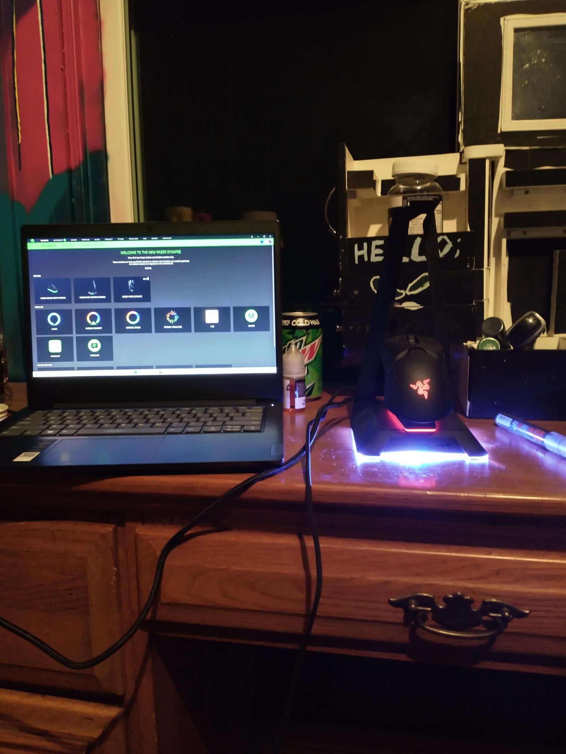 Razer Base Station V2 Chroma Headphone Headset Stand Holder Chroma RGB Lighting Taller Stand and Anti-Slip Ledge USB Charging Ports Anti-Slip Rubber Base 3.5mm Port plus Built-in DAC Black customer photo 2