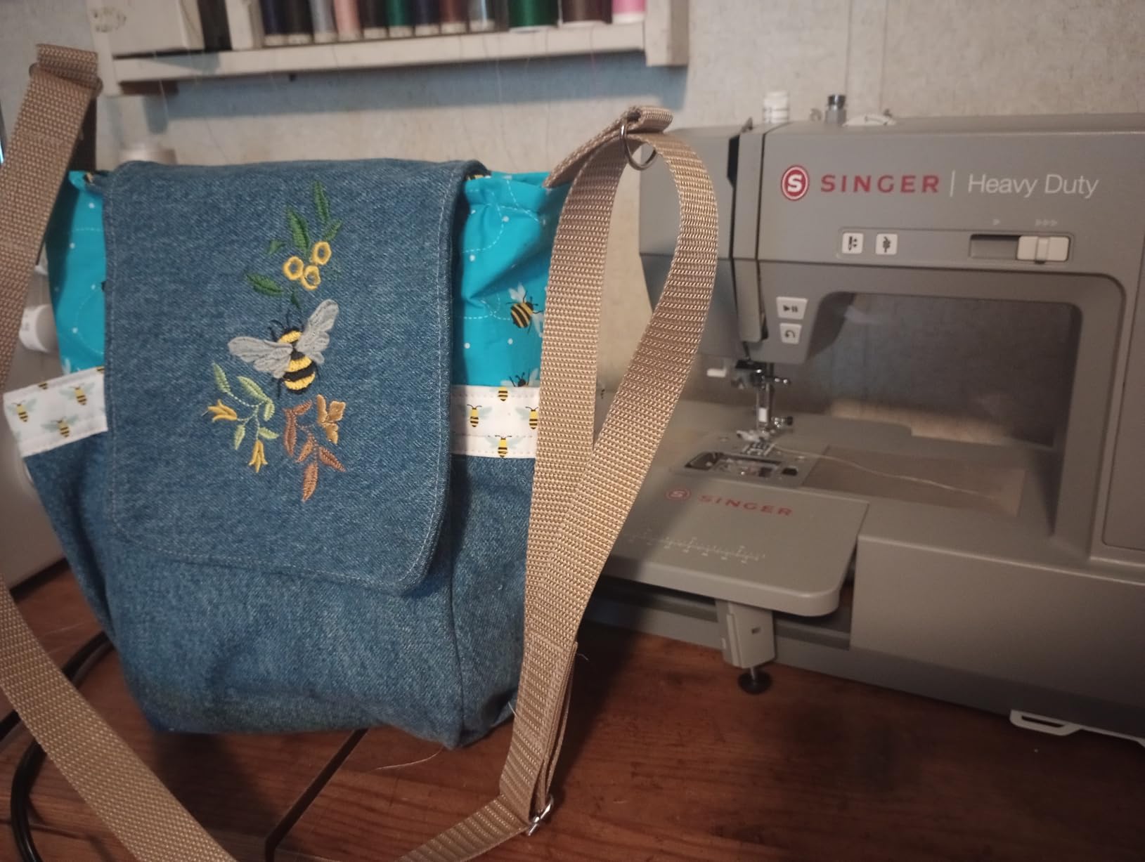 SINGER Heavy Duty 6700C Computerized Sewing Machine with Accessory Kit | Strong Motor with Enhanced Piercing Power, 411 Stitch Applications, LCD Screen, Full Metal frame & 1-step Buttonhole customer photo 1