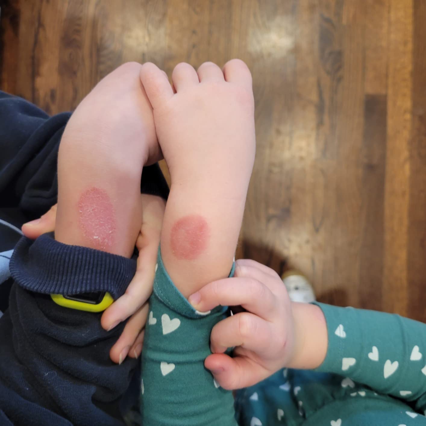 Garmin vivofit jr. 3, Fitness Tracker for Kids, Includes Interactive App Experience, Swim-Friendly, Up to 1-Year Battery Life, Lilac Floral customer photo 1