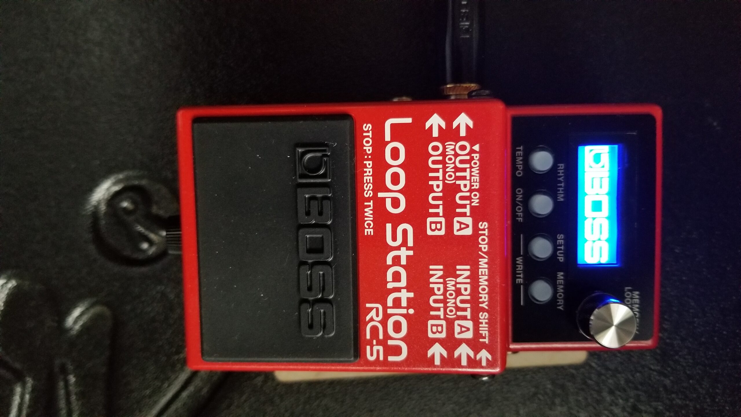 BOSS RC-5 Loop Station | Advanced Looping Features in a Compact Pedal | 32-Bit AD/DA and 32-bit Floating-Point Processing | 13 Hours Record Time | Multi-Color LCD | MIDI/IO & USB Connectivity customer photo 2