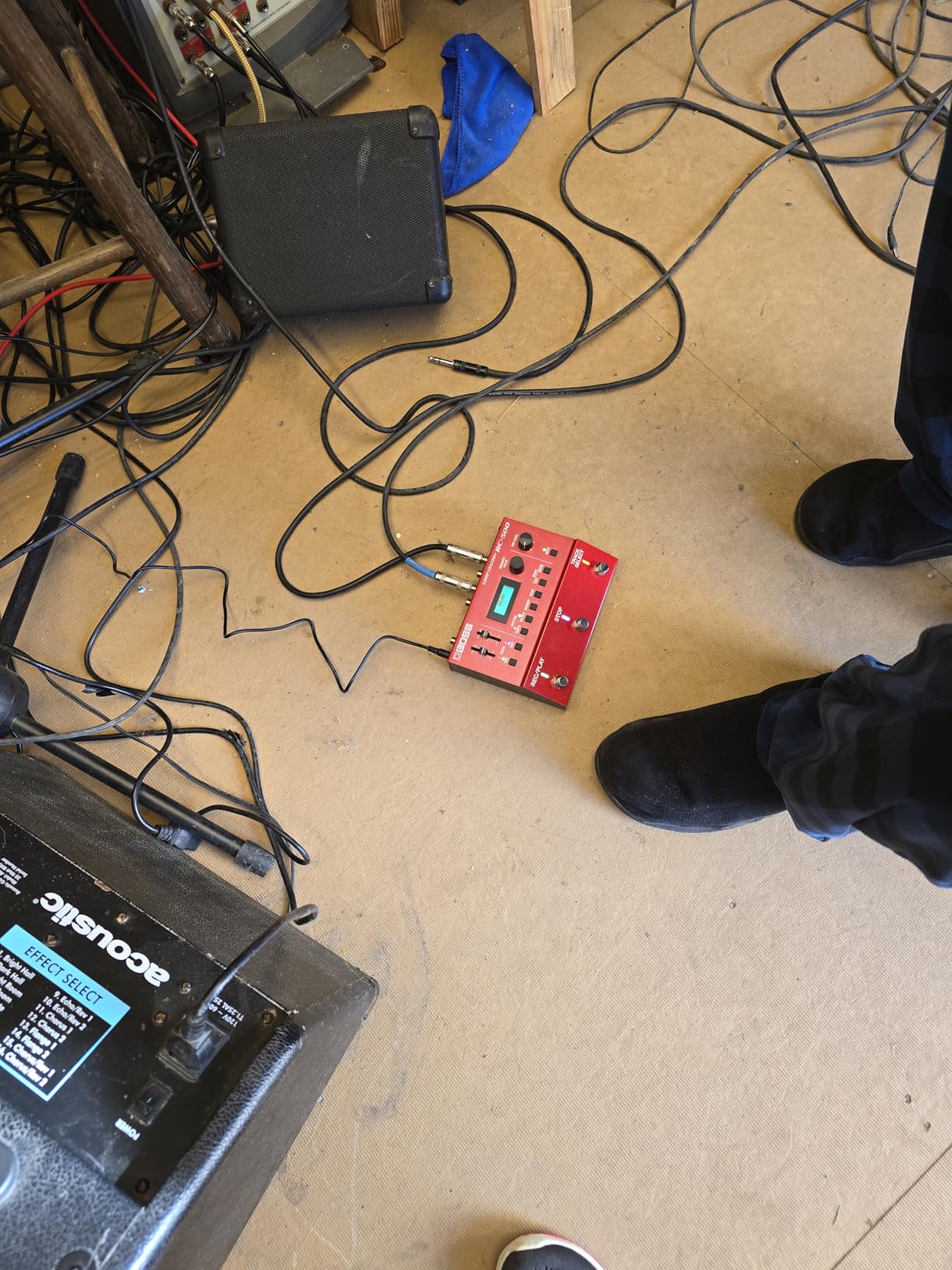 BOSS RC-500 Loop Station | Advanced Two-Track Looper with Onboard Mixing & Deep Control Options | Class-Leading Sound Quality | 16 Versatile Drum Kits | 13 Hours Record Time | Expanded Control Support customer photo 1