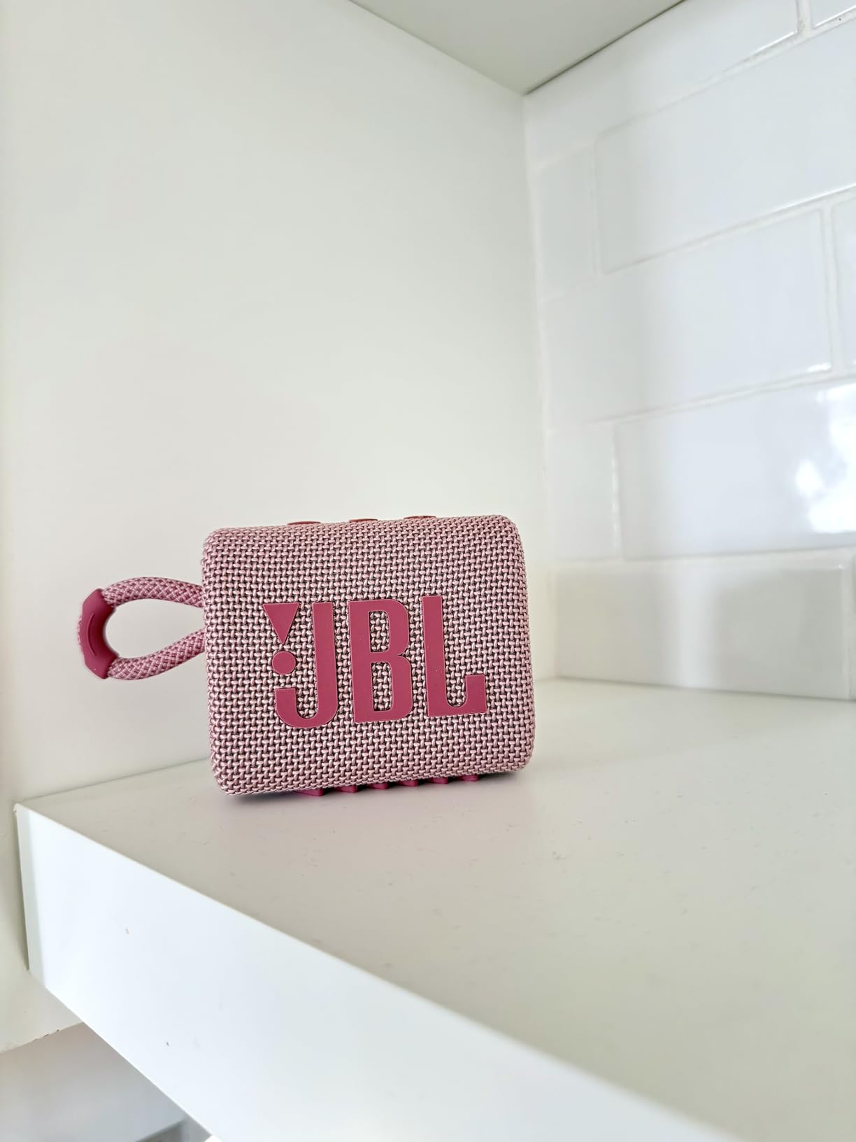 JBL Go 3 - Portable Mini Bluetooth Speaker, big audio and punchy bass, IP67 waterproof and dustproof, 5 hours of playtime, speaker for home, outdoor and travel customer photo 2