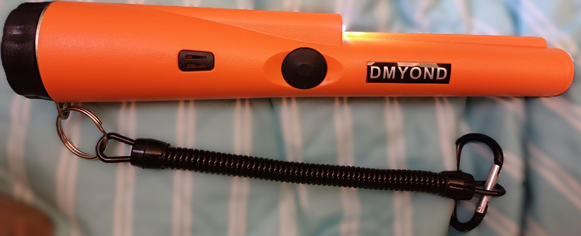 Dmyond Metal Detector Pinpointer - Professional Waterproof Handheld Pin Pointer Wand - High Sensitivity 360° Detection - Search Treasure Pinpointing Finder Probe for Adults, Kids - Orange customer photo 1