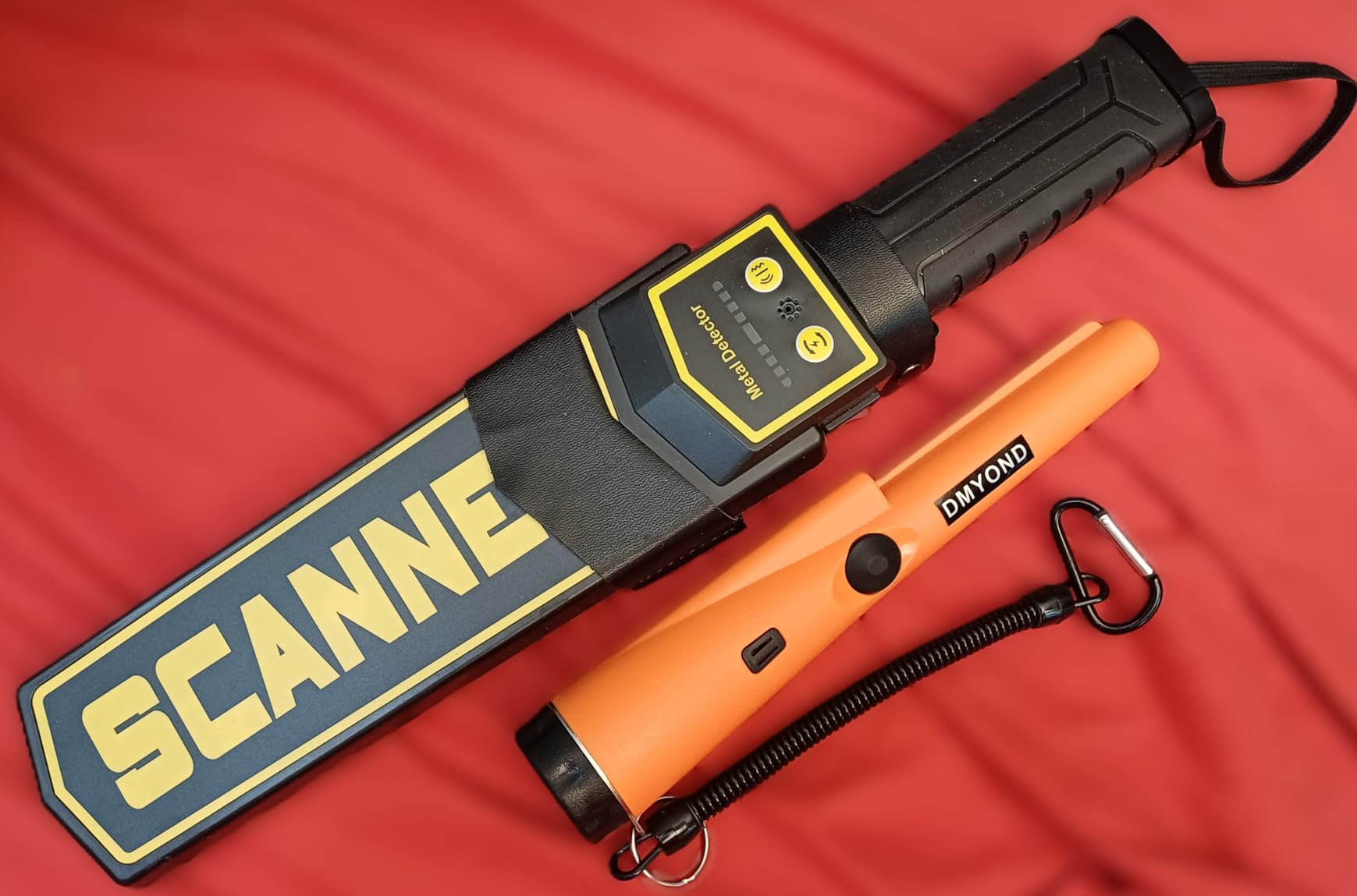 Dmyond Metal Detector Pinpointer - Professional Waterproof Handheld Pin Pointer Wand - High Sensitivity 360° Detection - Search Treasure Pinpointing Finder Probe for Adults, Kids - Orange customer photo 2