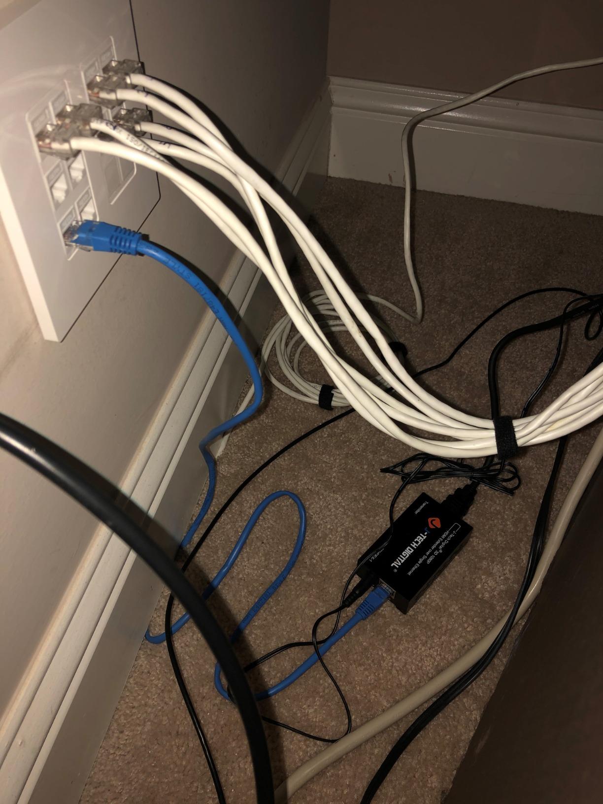 J-Tech Digital Long Range HDMI Extender Over Cat6 150m/492ft HDBaseT 4K60Hz 18Gbps Extender PoC, Bi-Directional IR, Supports Dolby Digital, DTS, with EDID, CEC, RS-232 Passthrough [JTECH-UHDT150] customer photo 1