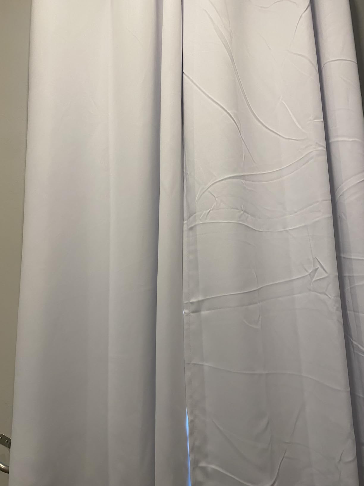 Electrolux Steamer for Clothes, 1500 Watt Portable Handheld Fabric and Garment Steamer with Lint Remover & Fabric Brush, Ultra-Fast Heat Up, 18 Min Continuous Steam for Powerful Wrinkle Remover, Black customer photo 1