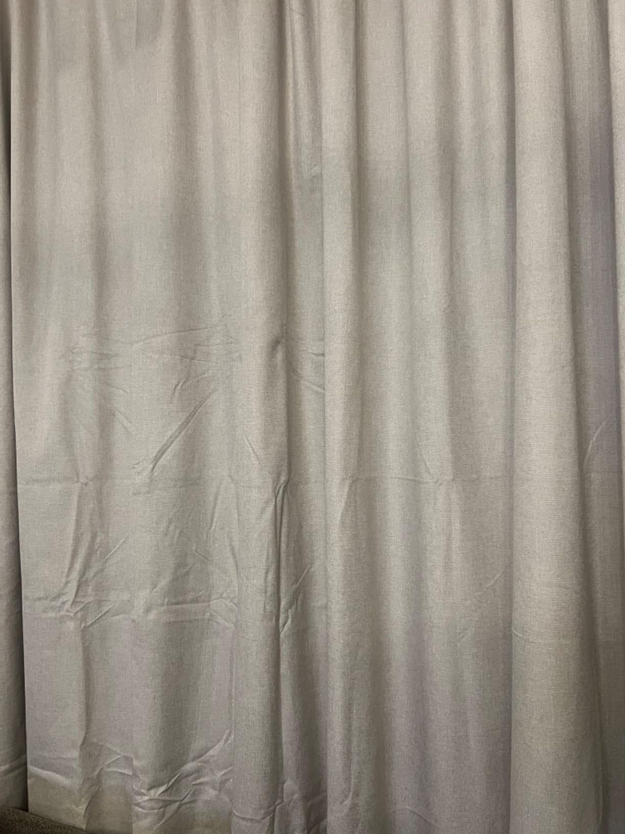 Electrolux Steamer for Clothes, 1500 Watt Portable Handheld Fabric and Garment Steamer with Lint Remover & Fabric Brush, Ultra-Fast Heat Up, 18 Min Continuous Steam for Powerful Wrinkle Remover, Black customer photo 2