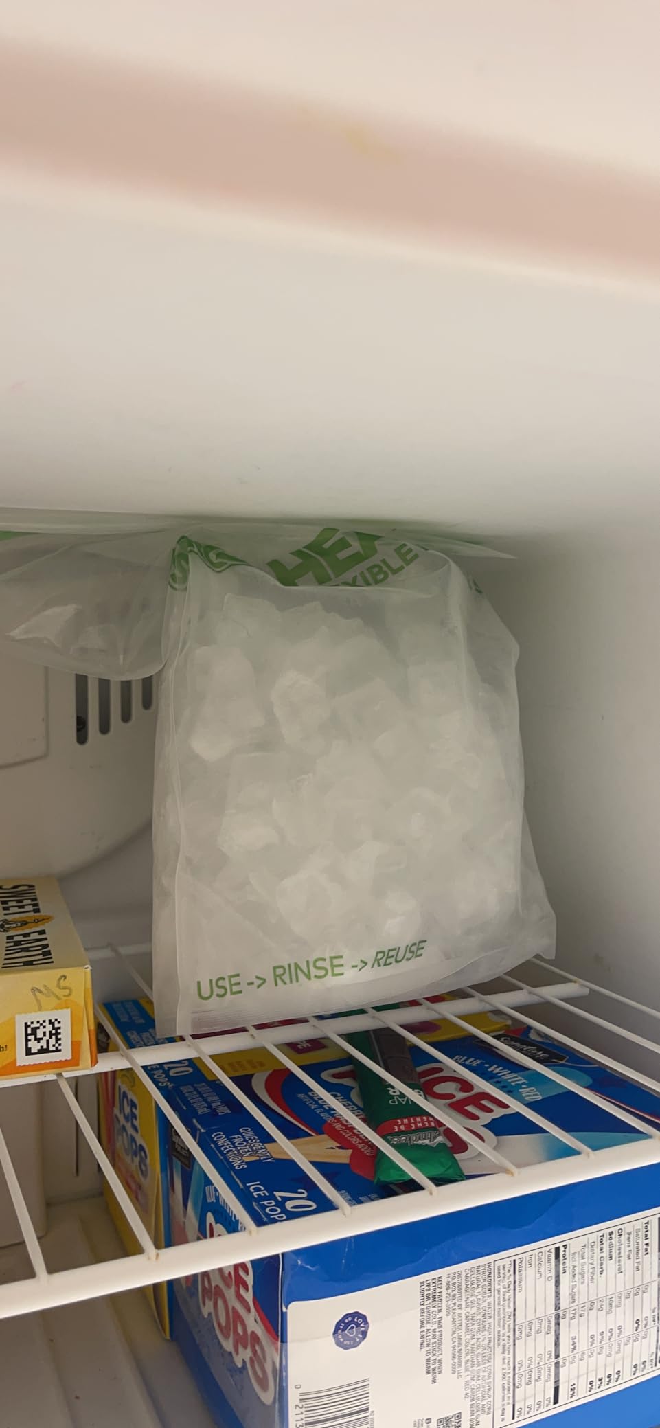 HEAVY DUTY Reusable STAND-UP Bags for Food Storage by Smelly Proof, USA Made, NO PEVA & BPA FREE, Reusable Freezer Bags, Dishwasher-Safe, Triple Zip, CLEAR 5-mils LRG Quart 8.75