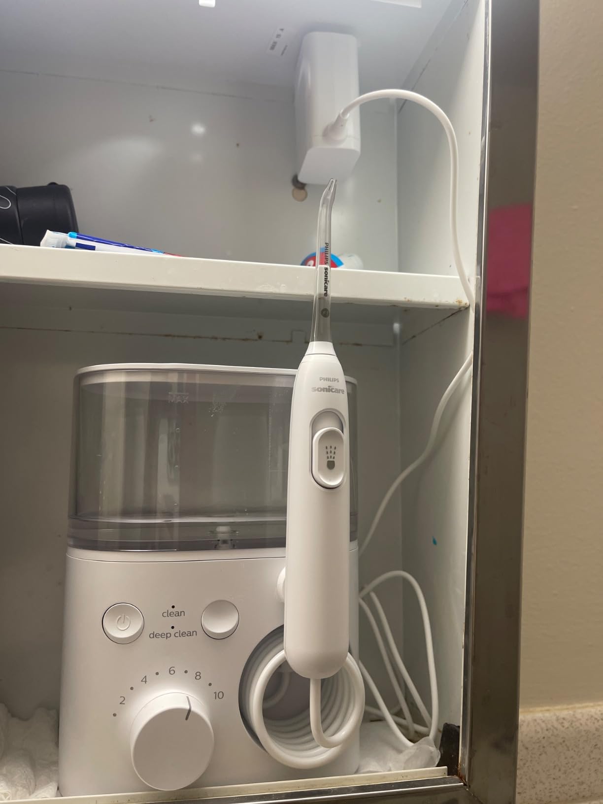 Philips Sonicare Power Flosser 5000, White, HX3811/20 customer photo 2