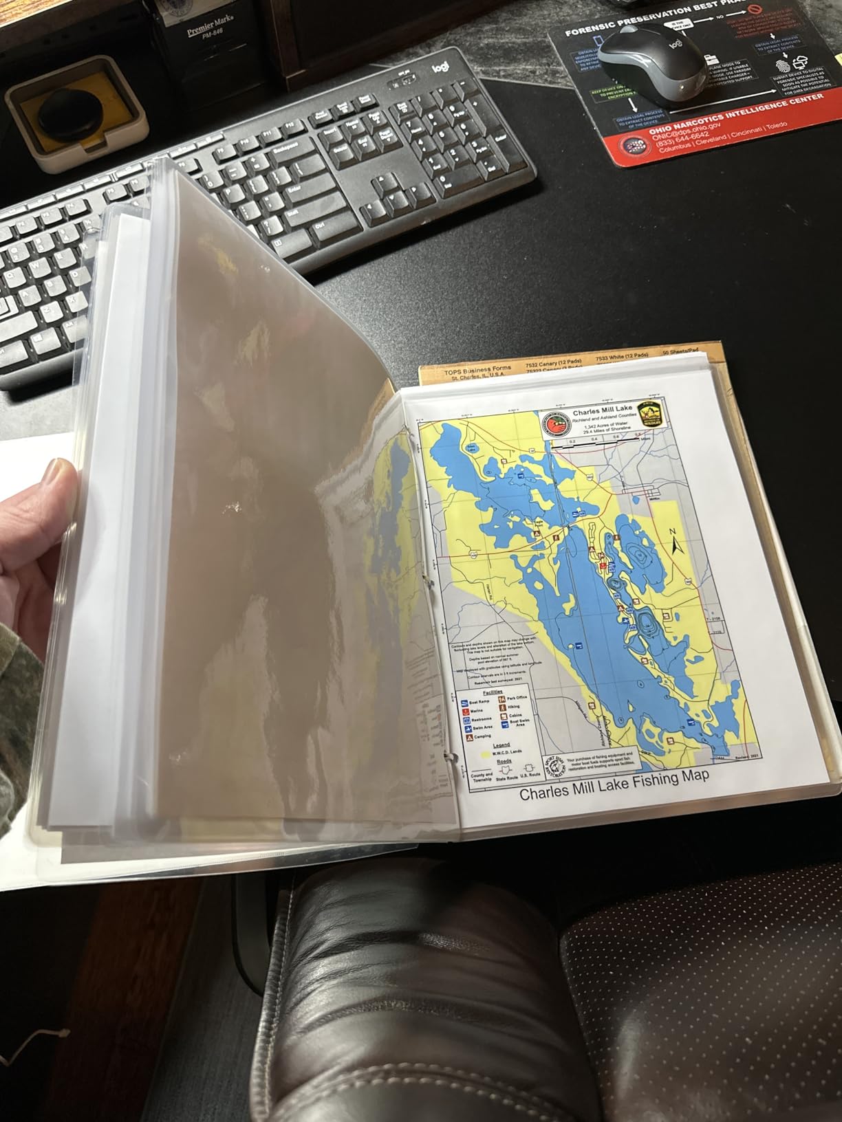 Amazon Basics 12-Inch Thermal Laminator Machine, 1 Min Fast Warm-Up, for Documents Photos, Home/Office/School Use, 20 Pouches Included, White customer photo 1