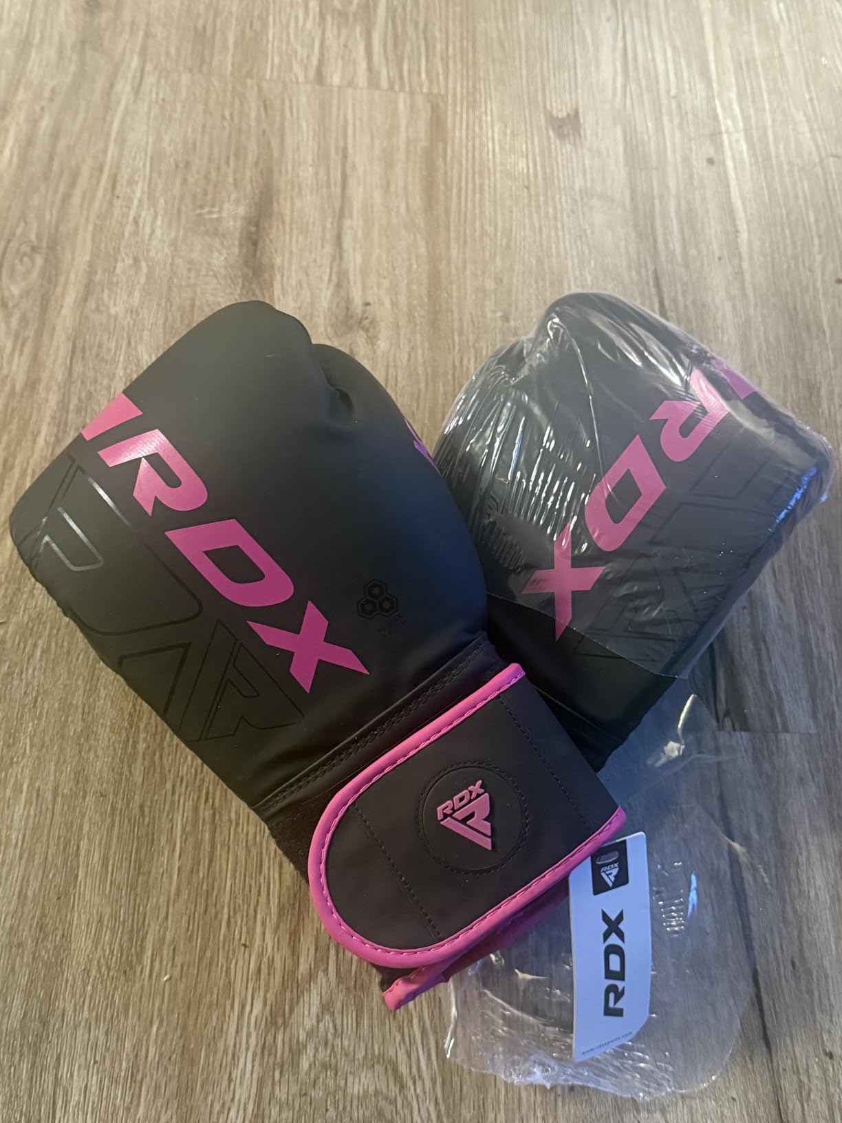 RDX Boxing Gloves, Pro Training Sparring, Maya Hide Leather, Muay Thai MMA Kickboxing, Men Women Adult, Heavy Punching Bag Focus Mitts Pads Workout, Ventilated Palm, Multi Layered, 8 10 12 14 16 18 Oz customer photo 1