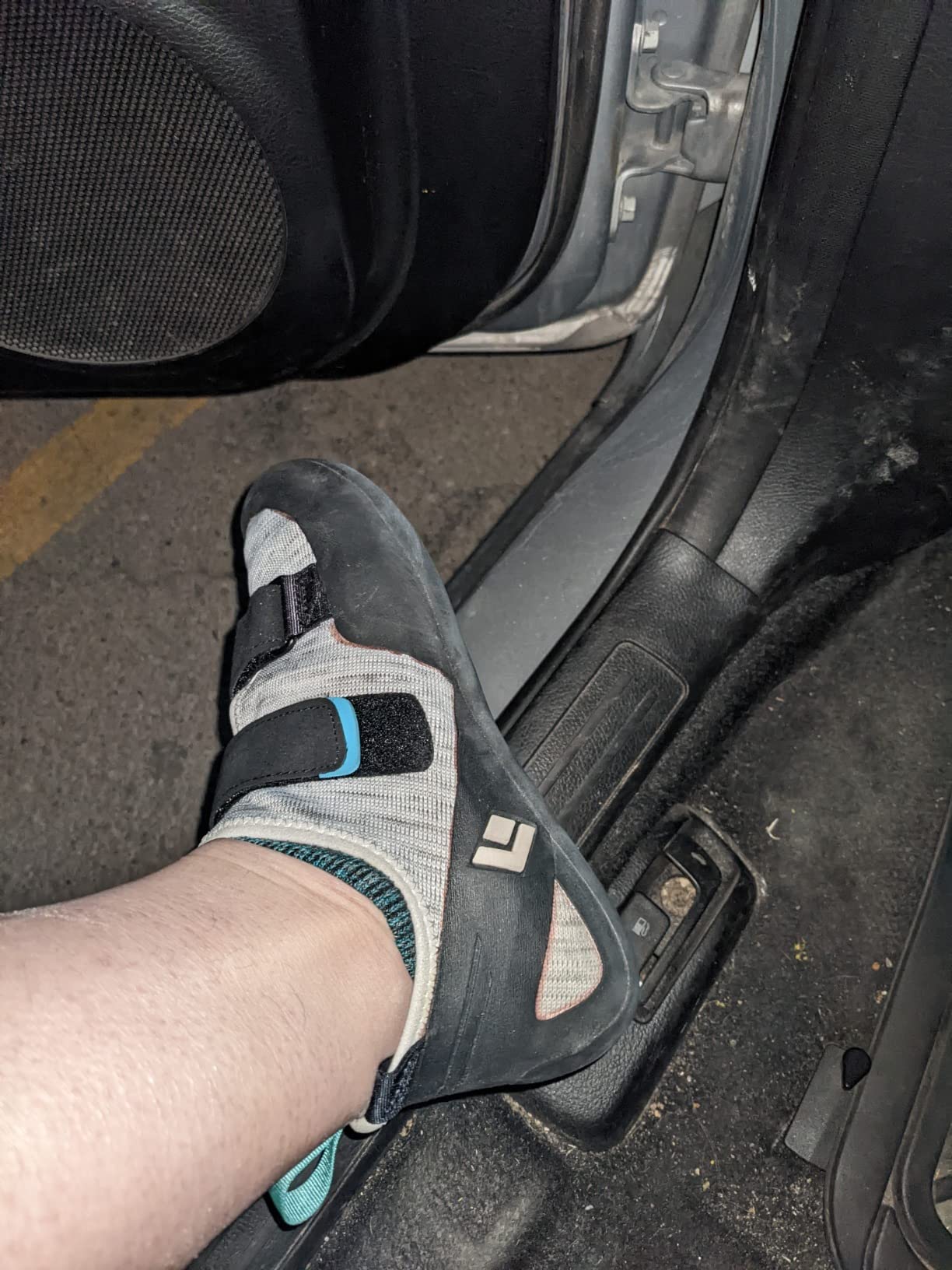 Women's Momentum Rock Climbing Shoes | Engineered Knit Upper | 4.3mm Rubber Outsole | Breathable All-Day Comfort customer photo 2