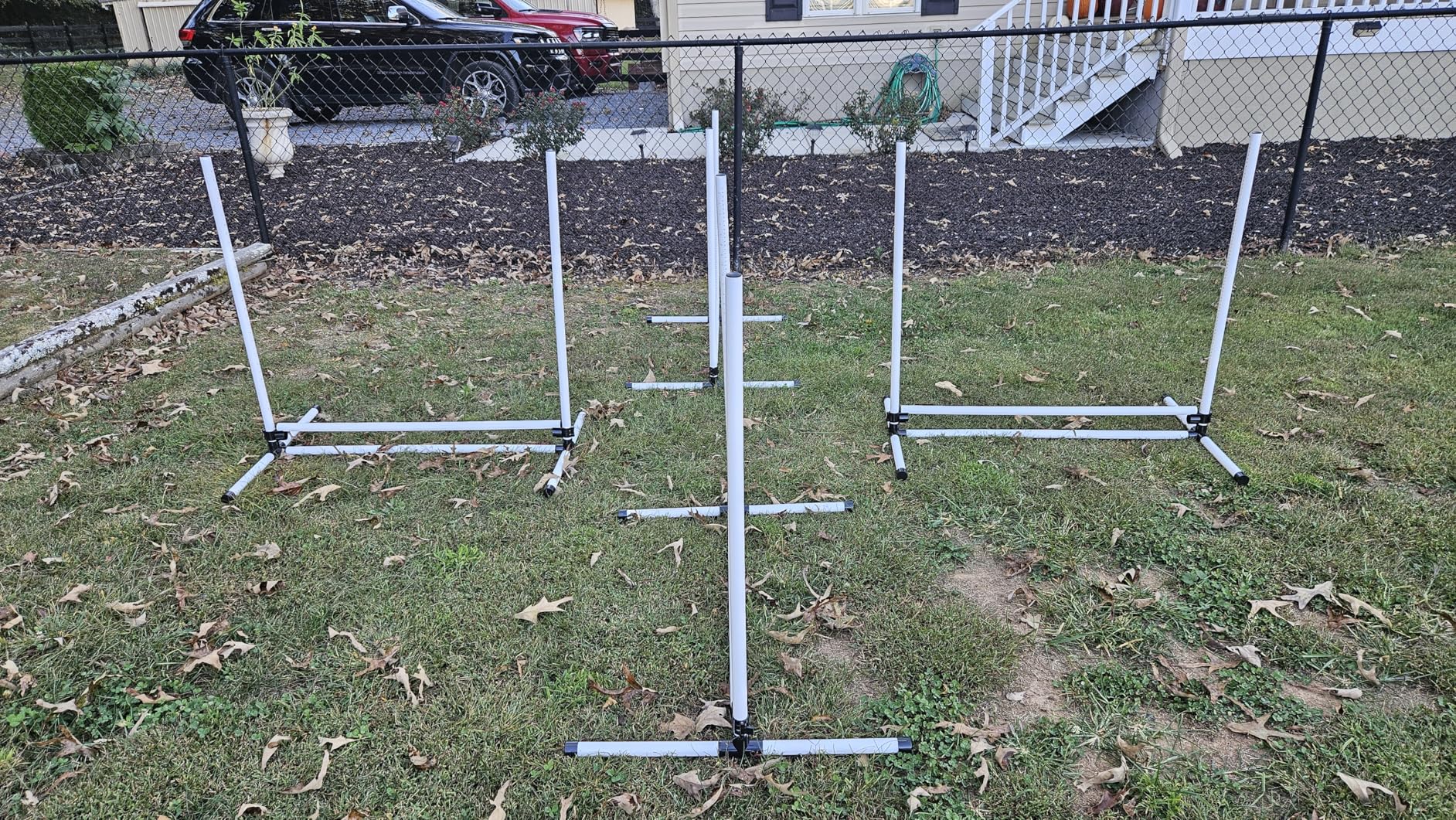 PawHut 4 Piece Dog Agility Training Equipment for Dog Agility Course with Adjustable Height Jump Bars, Included Carry Bag, & Displacing Top Bar, Blue customer photo 1