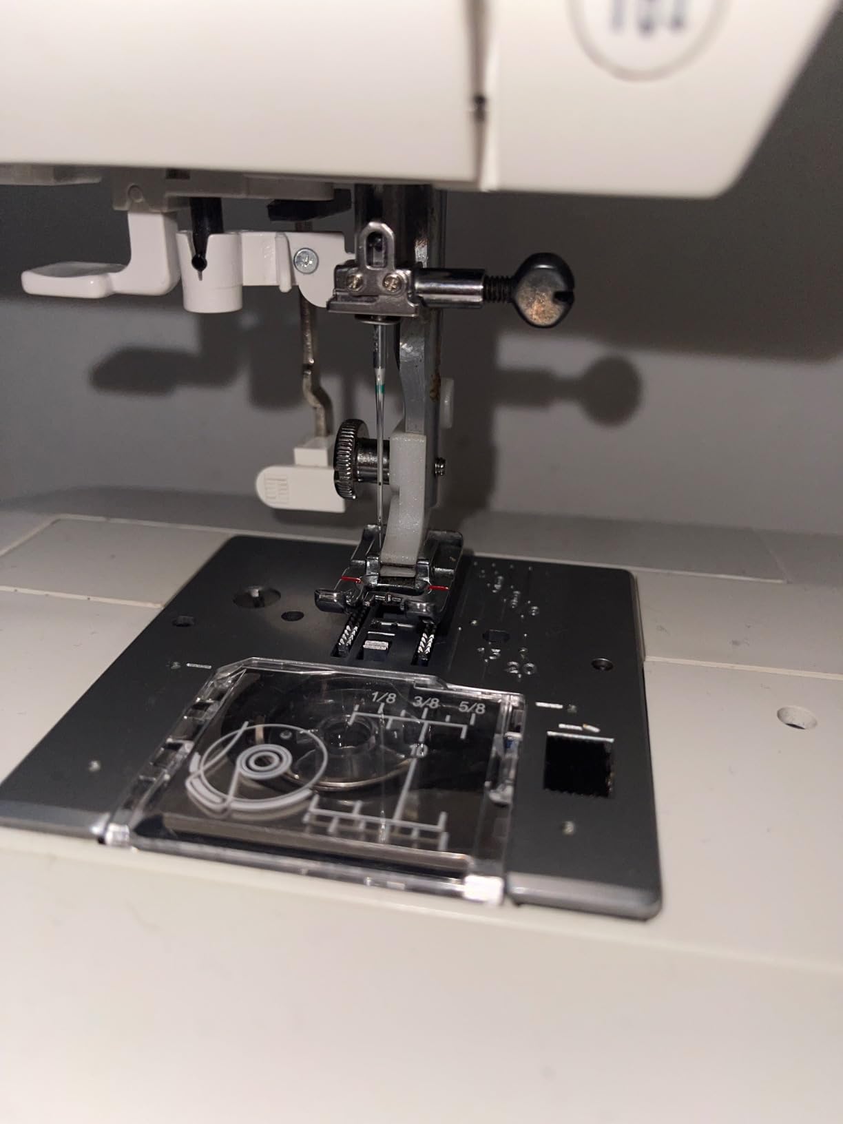 20 Schmetz Universal Sewing Machine Needles - Assorted Sizes - 2 Cards customer photo 2