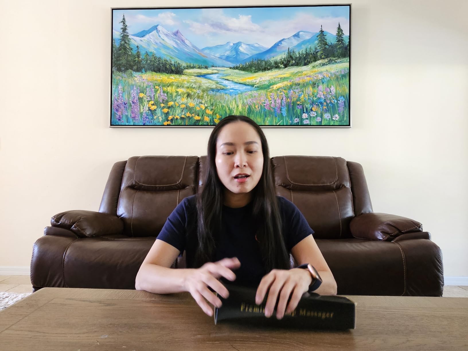 USAGA 32 Fingers Head Massager, Head Scratcher Scalp Massager, Stocking Stuffers Gift for Scalp Body Relaxing Wood Handle (1 Pack) customer photo 1