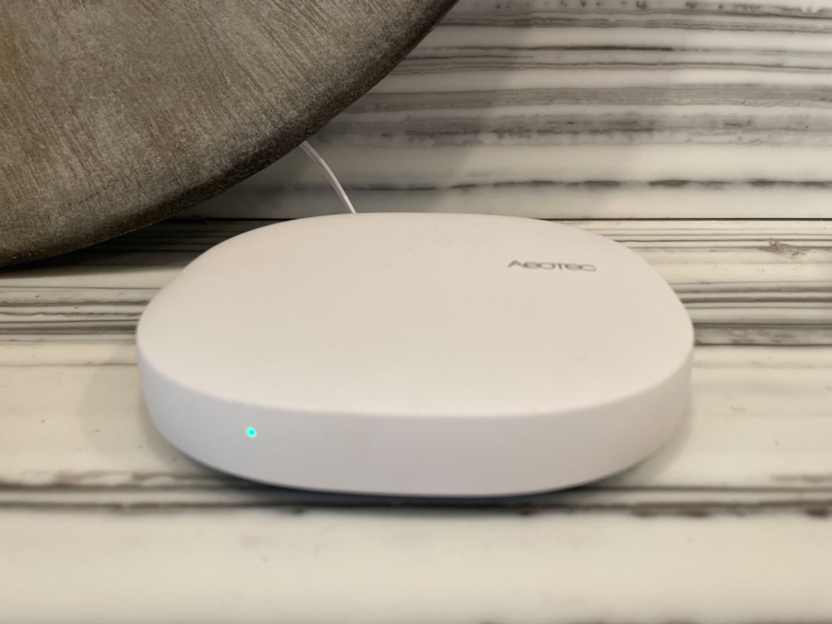 Aeotec Smart Home Hub, Works as a SmartThings Hub, Z-Wave, Zigbee, Matter Gateway, Compatible with Alexa, Google Assistant, WiFi customer photo 2