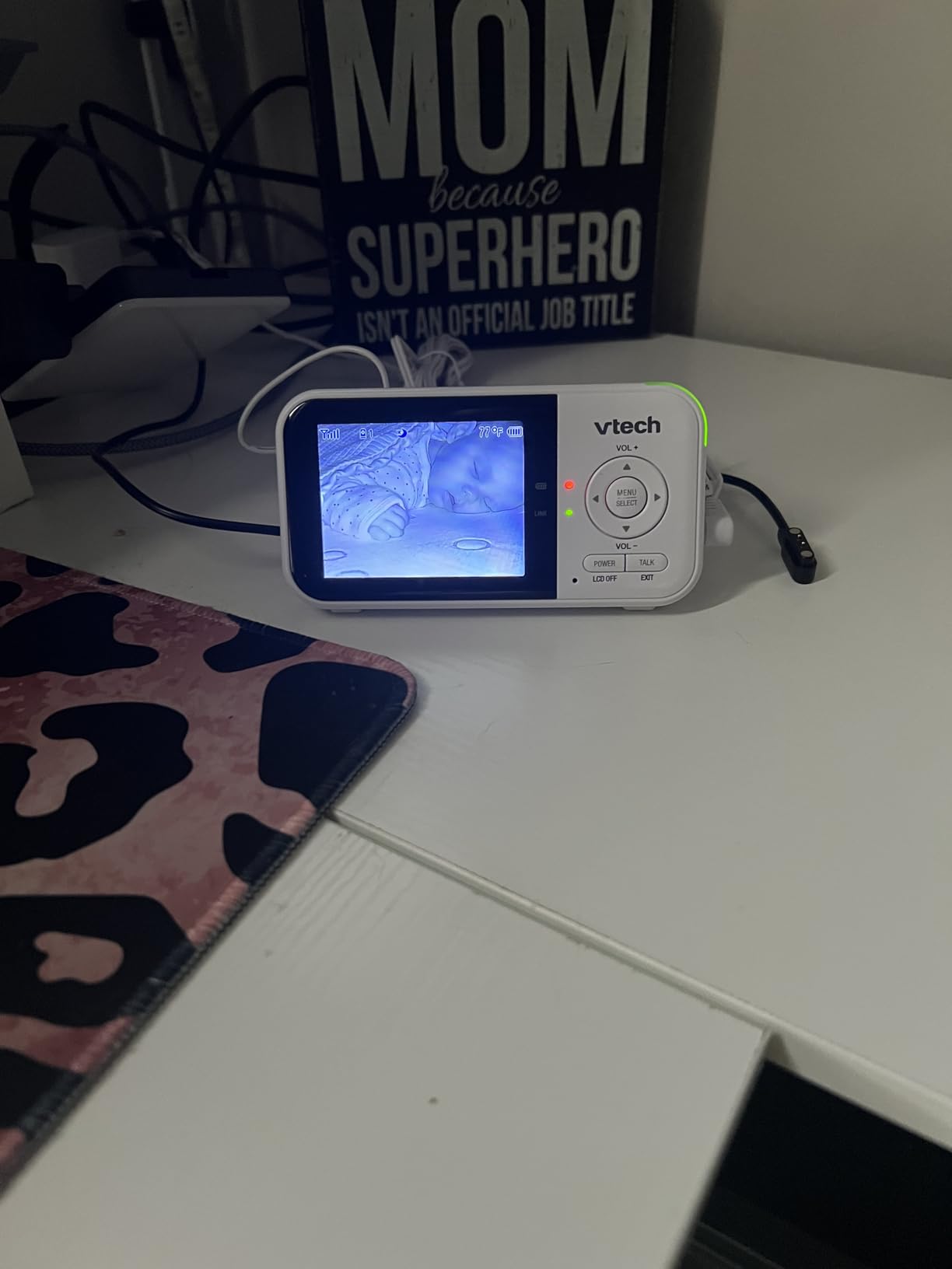 VTech VM819 Baby Monitor with Camera and Audio, 2.8