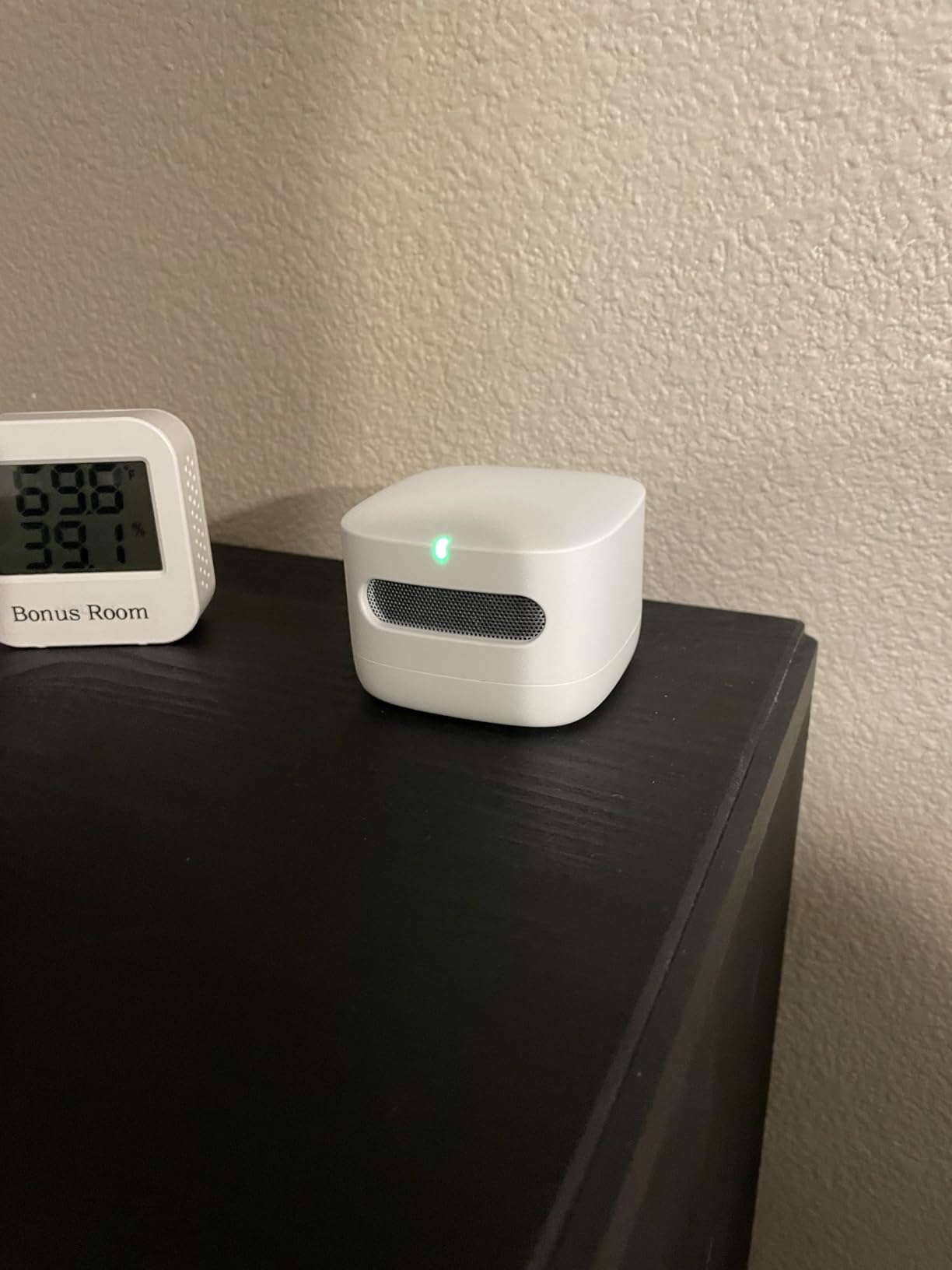 Amazon Smart Air Quality Monitor - Know your air, Works with Alexa customer photo 2