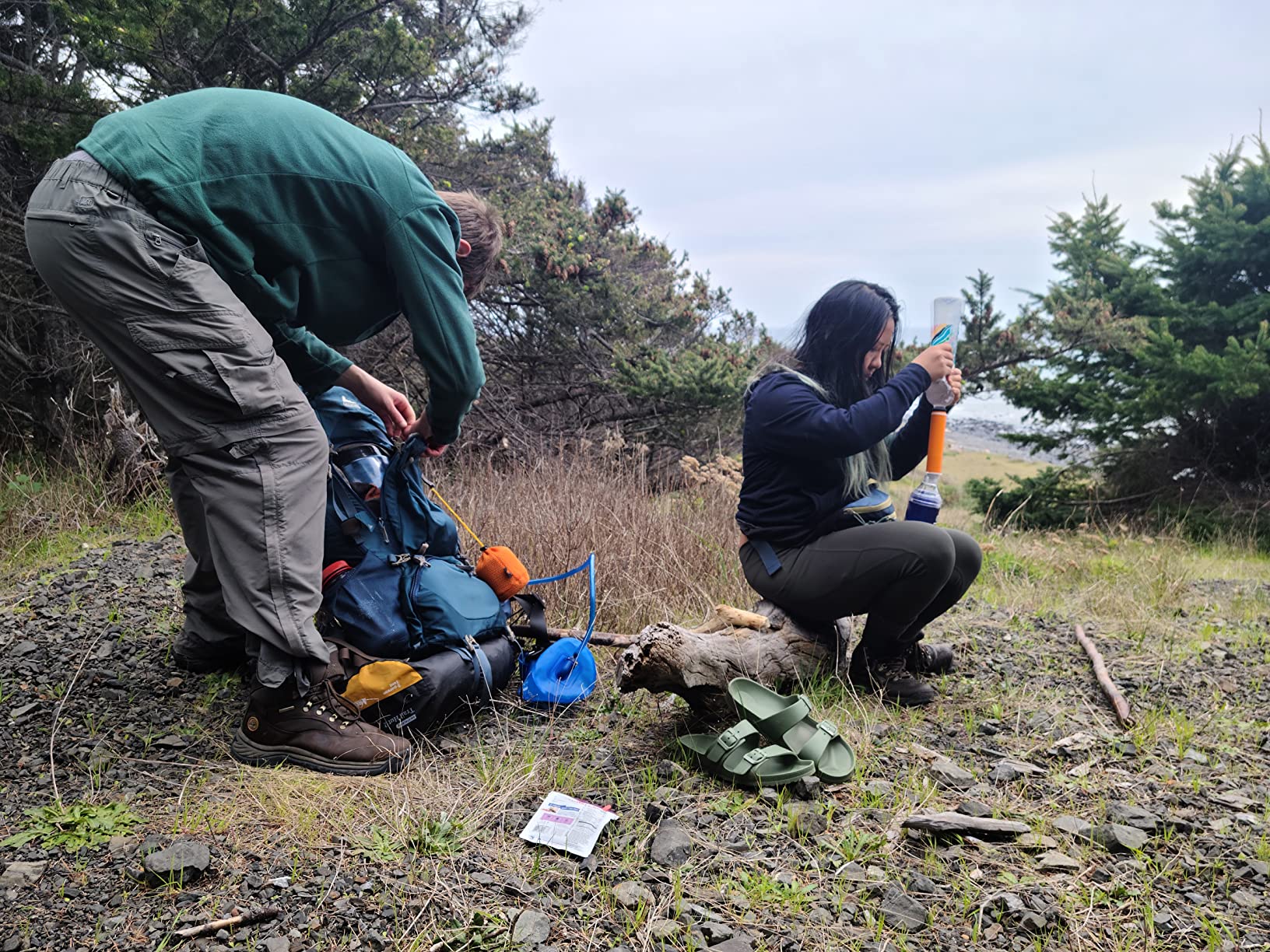 Waterdrop Gravity Water Filter Straw, Camping Water Filtration System, Water Purifier Survival for Travel, Backpacking and Emergency Preparedness, 1.5 gal Bag, 0.1 Micron, Light Blue customer photo 2