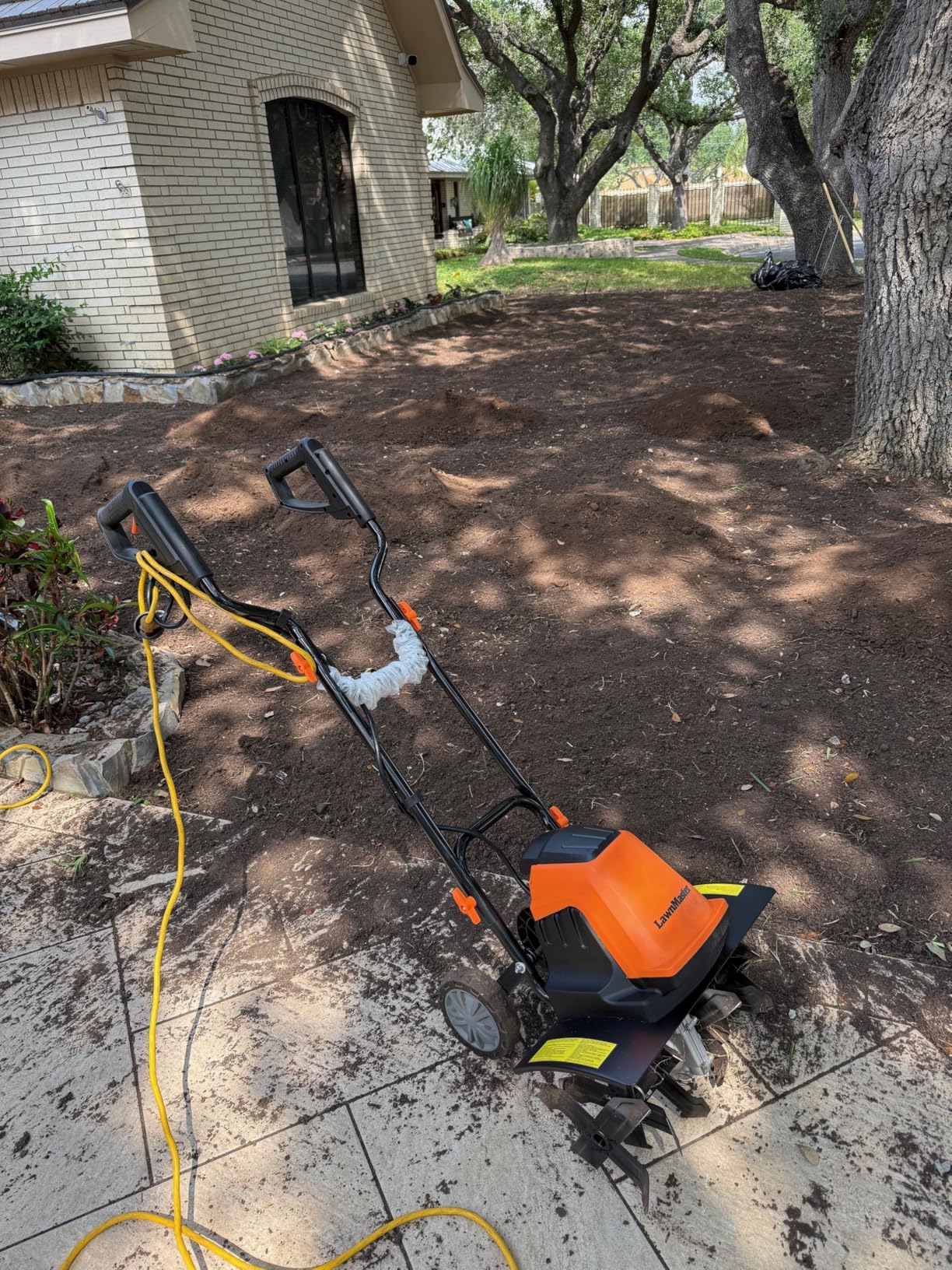 LawnMaster 13.5 Amp 18 Electric Tiller - TE1318M customer photo 1