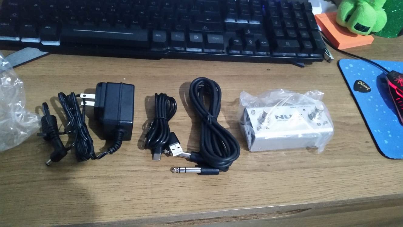 NUX MG-30 Guitar Multi-Effects Pedal Guitar/Bass/Acoustic Amp Modeling Processor, IR Loader, White-Box Algorithm, EFX Routing, 4'' Color LCD, NMP-2 Footswitch Included customer photo 2