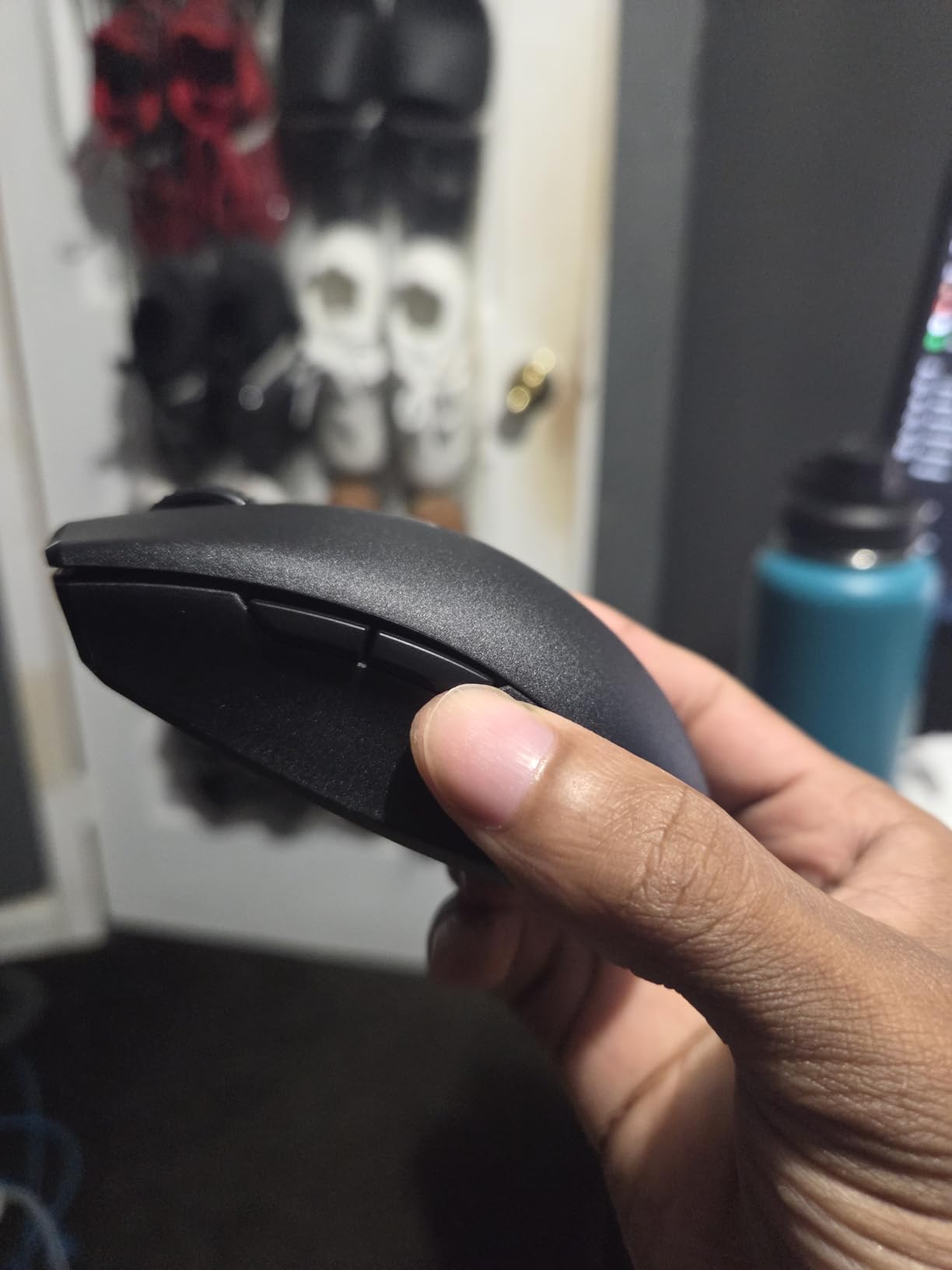 Razer Orochi V2 Mobile Wireless Gaming Mouse: Ultra Lightweight - 2 Wireless Modes - Up to 950hrs Battery Life - Mechanical Mouse Switches - 5G Advanced 18K DPI Optical Sensor - White customer photo 1