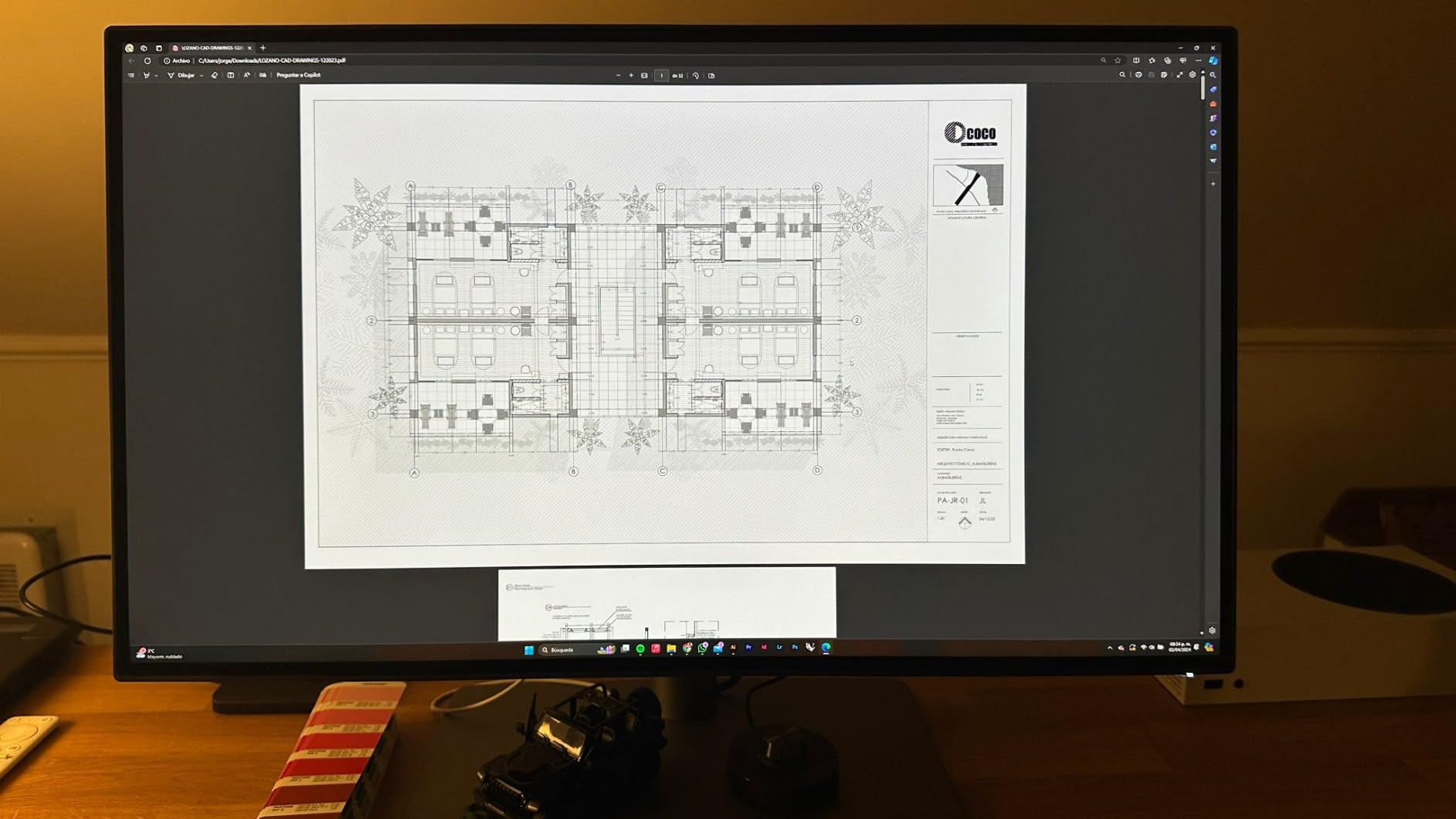 BenQ PD2725U Thunderbolt 3 Monitor for MacBook 27 Inch 4K IPS UHD, AQCOLOR, 100% sRGB & Rec.709, 95% P3, DeltaE≤3, Uniformity, Pantone, Factory-Calibrated, USB Hub, 65W USB-C, Daisy Chain, KVM Switch customer photo 1