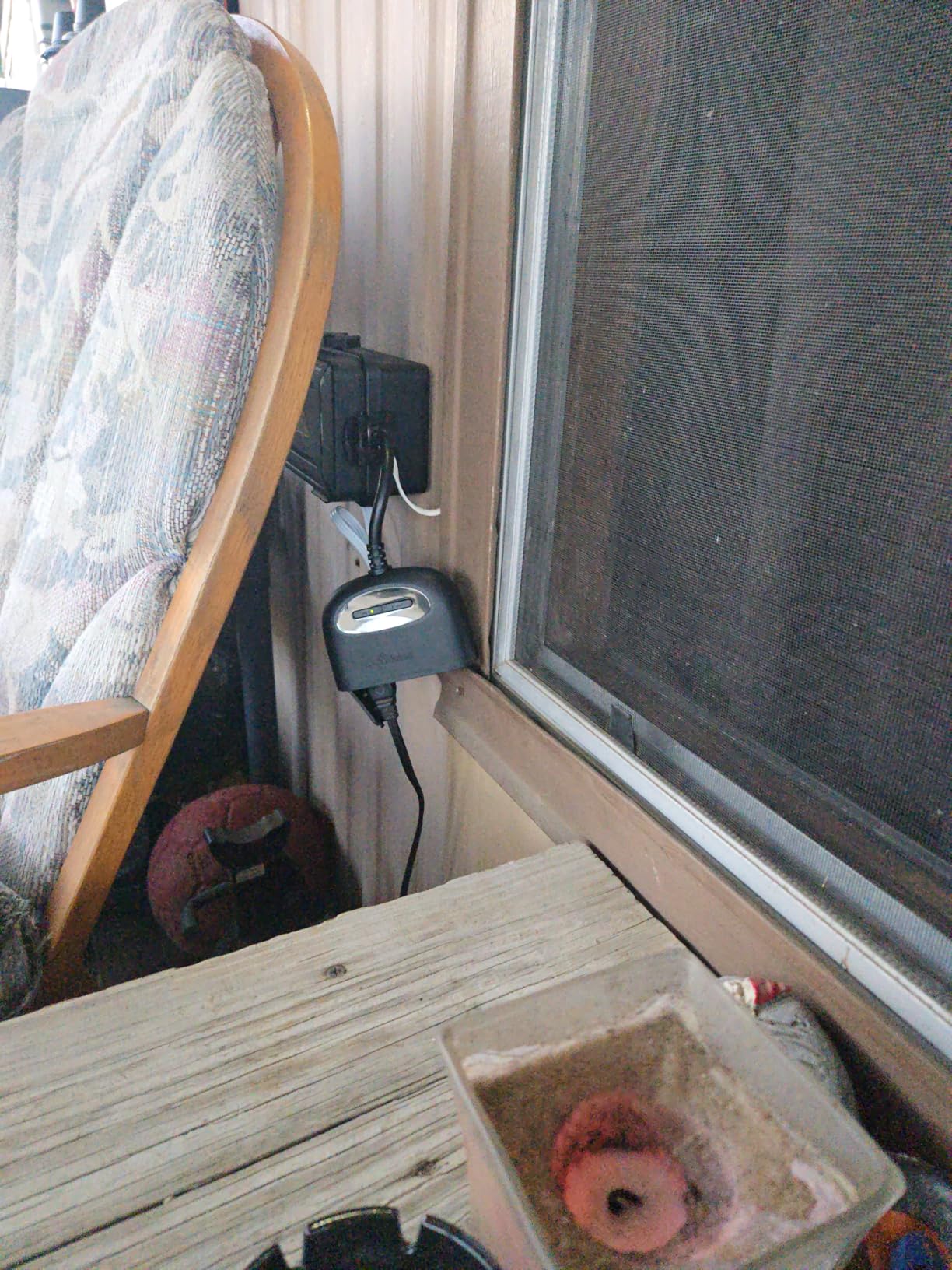 Kasa Outdoor Smart Plug, Smart Home Wi-Fi Outlet with 2 Sockets, IP64 Weather Resistance, Compatible with Alexa, Google Home & IFTTT, No Hub Required, ETL Certified(EP40), Black customer photo 1