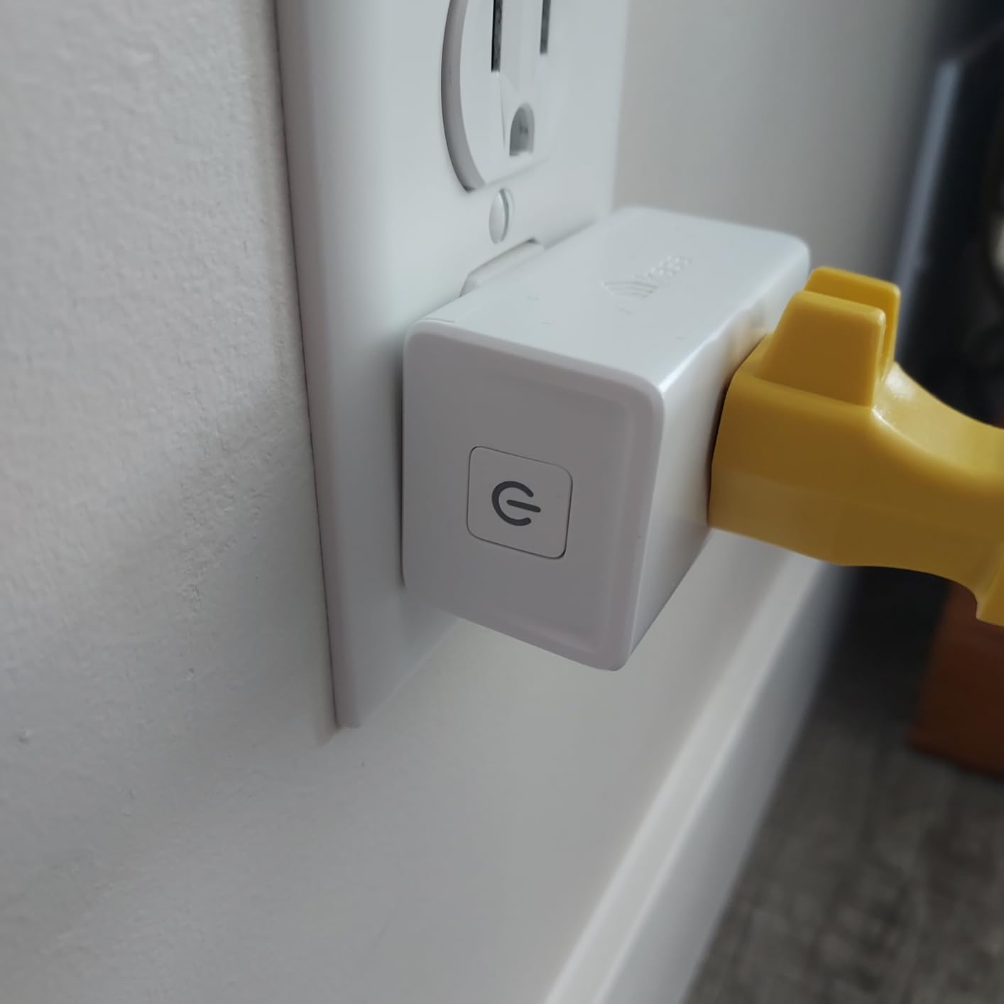 Kasa Smart Plug Mini 15A, Smart Home Wi-Fi Outlet Works with Alexa, Google Home & IFTTT, No Hub Required, UL Certified, 2.4G WiFi Only, 4-Pack(EP10P4), White customer photo 1