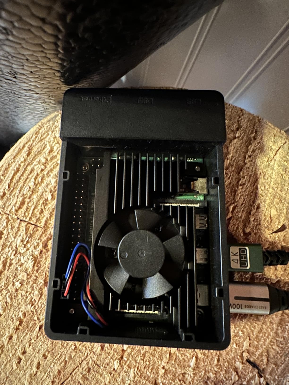 GeeekPi Aluminum Heatsink with PWM Controllable Fan for Raspberry Pi 4, Pi 4 Armor Lite Heatsink with PWM Speed Control Fan for Raspberry Pi 4 Model B customer photo 1