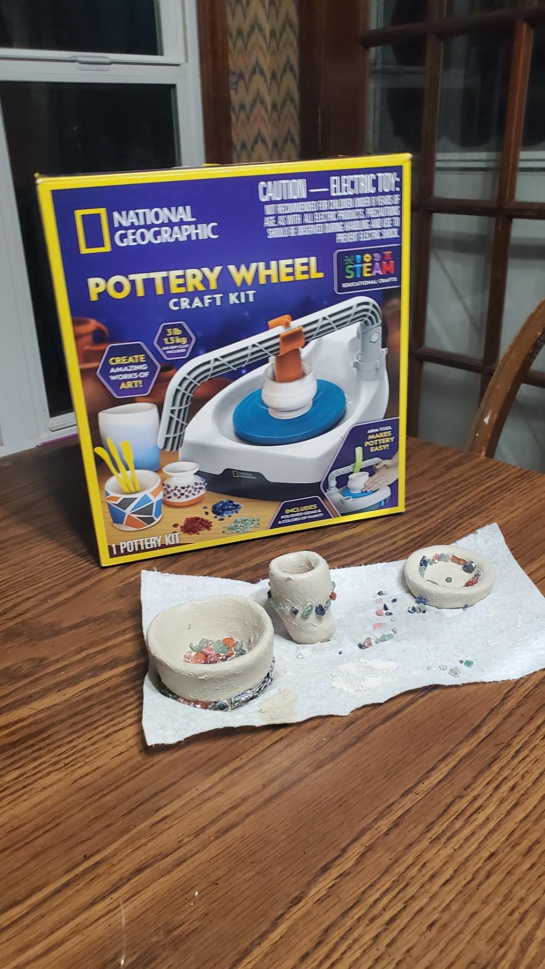 NATIONAL GEOGRAPHIC Pottery Wheel for Kids - Complete Pottery Kit for Beginners, Plug-in Motor, 2 lbs. Air Dry Clay, Sculpting Clay Tools, Apron & More, Patented Design, Craft Kit (Amazon Exclusive) customer photo 1