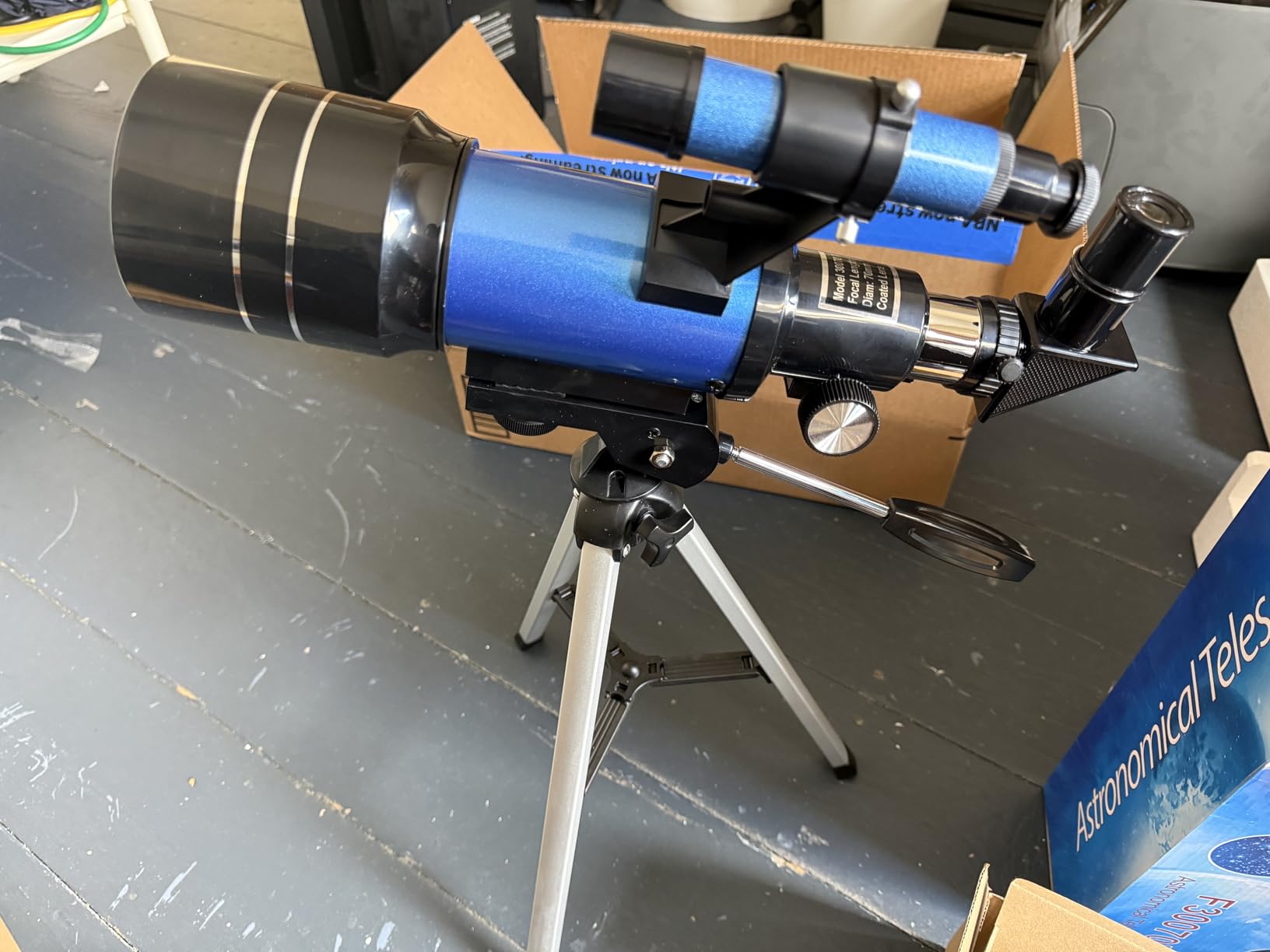 ToyerBee Telescope for Adults & Kids, 70mm Aperture (15X-150X) Portable Refractor Telescopes for Astronomy Beginners, 300mm Professional Travel Telescope with A Smartphone Adapter& Wireless Remote customer photo 1