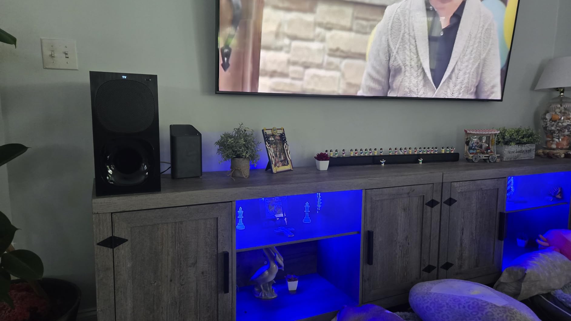 Sony HT-S40R 5.1ch Home Theater Soundbar System,black customer photo 1