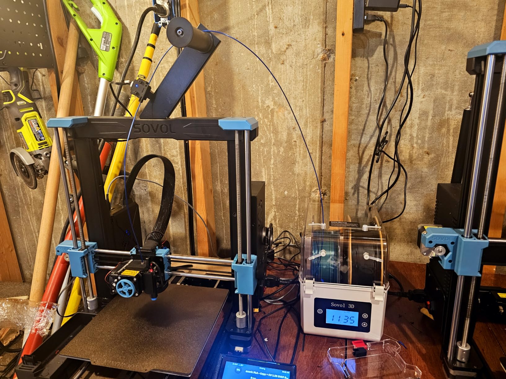 Sovol Filament Dryer 2025, SH01 Filament Dehydrator 3D Printer Spool Holder with Upgraded Fan, Dry Box for Keeping Filament Dry, Compatible with 1.75mm, 2.85mm PLA PETG TPU ABS customer photo 1